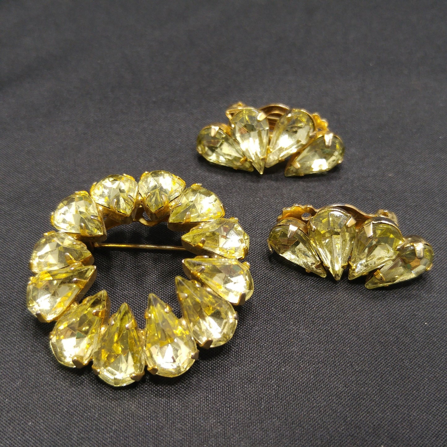 Jonquil Teardrop Rhinestone Brooch & Earrings, Gold Plated, 1950s Vintage Jewelry