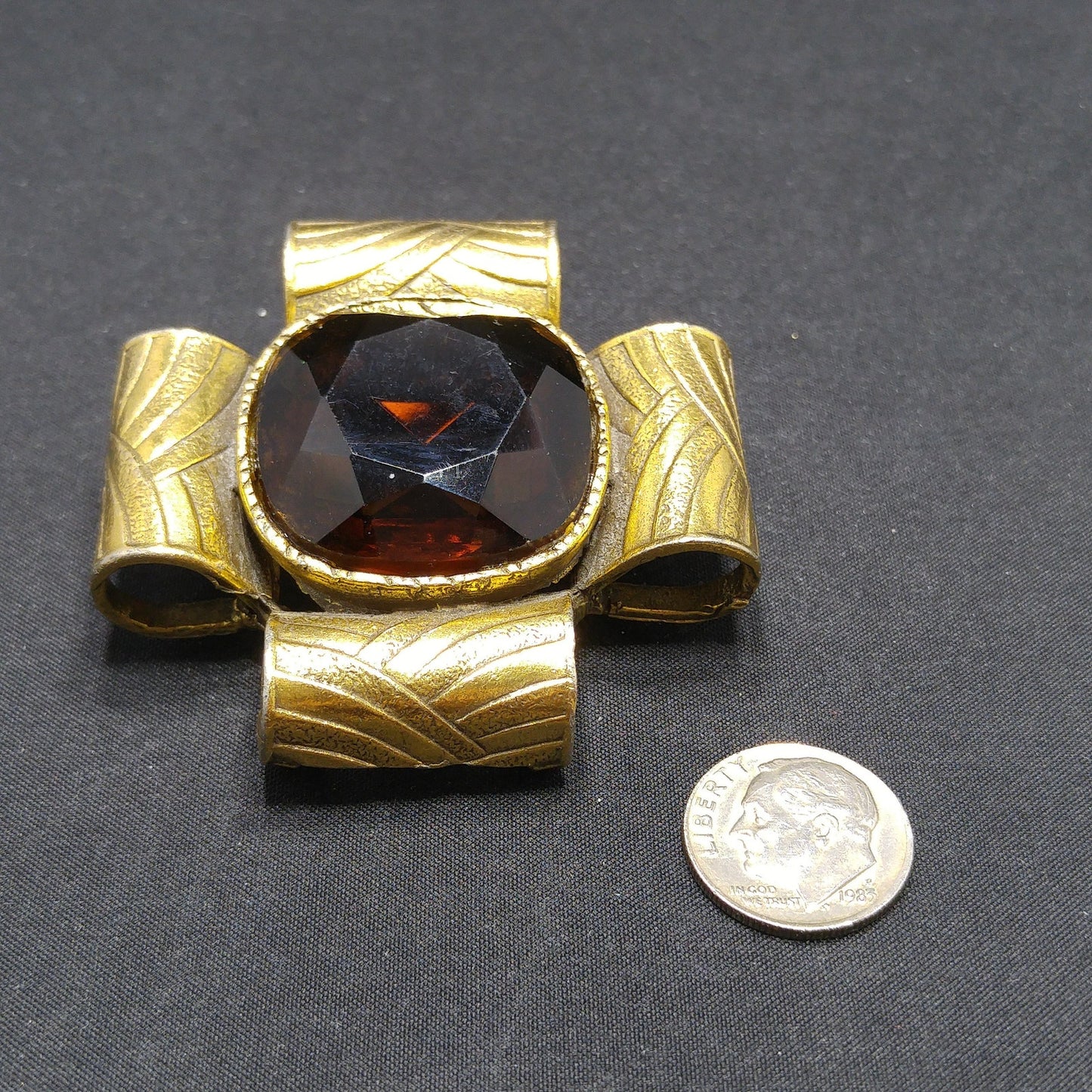Mid-Century "Original By Robert" Topaz Glass Brooch Pendant, Gold Plated, 1950s Vintage Jewelry
