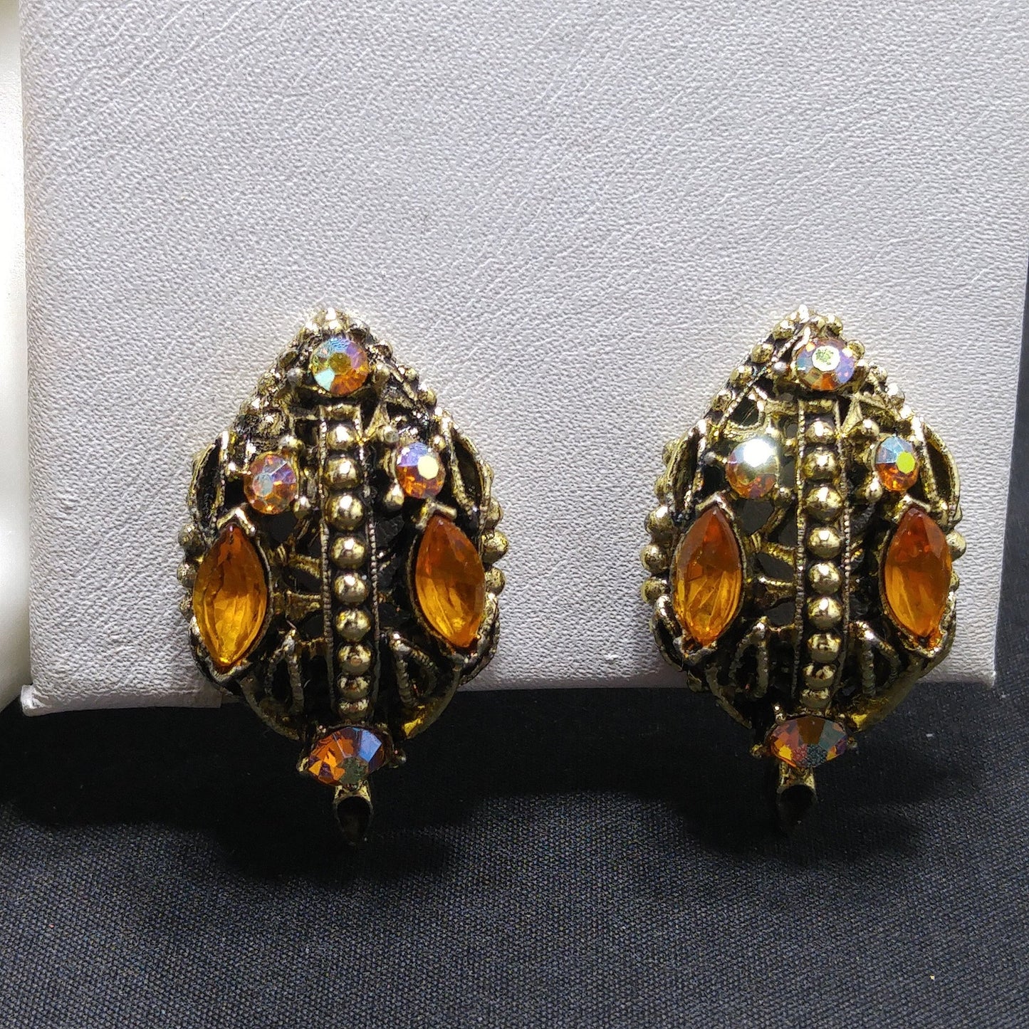 Light Topaz AB Rhinestone Leaves Brooch Earrings Set, 1970s Vintage Jewelry