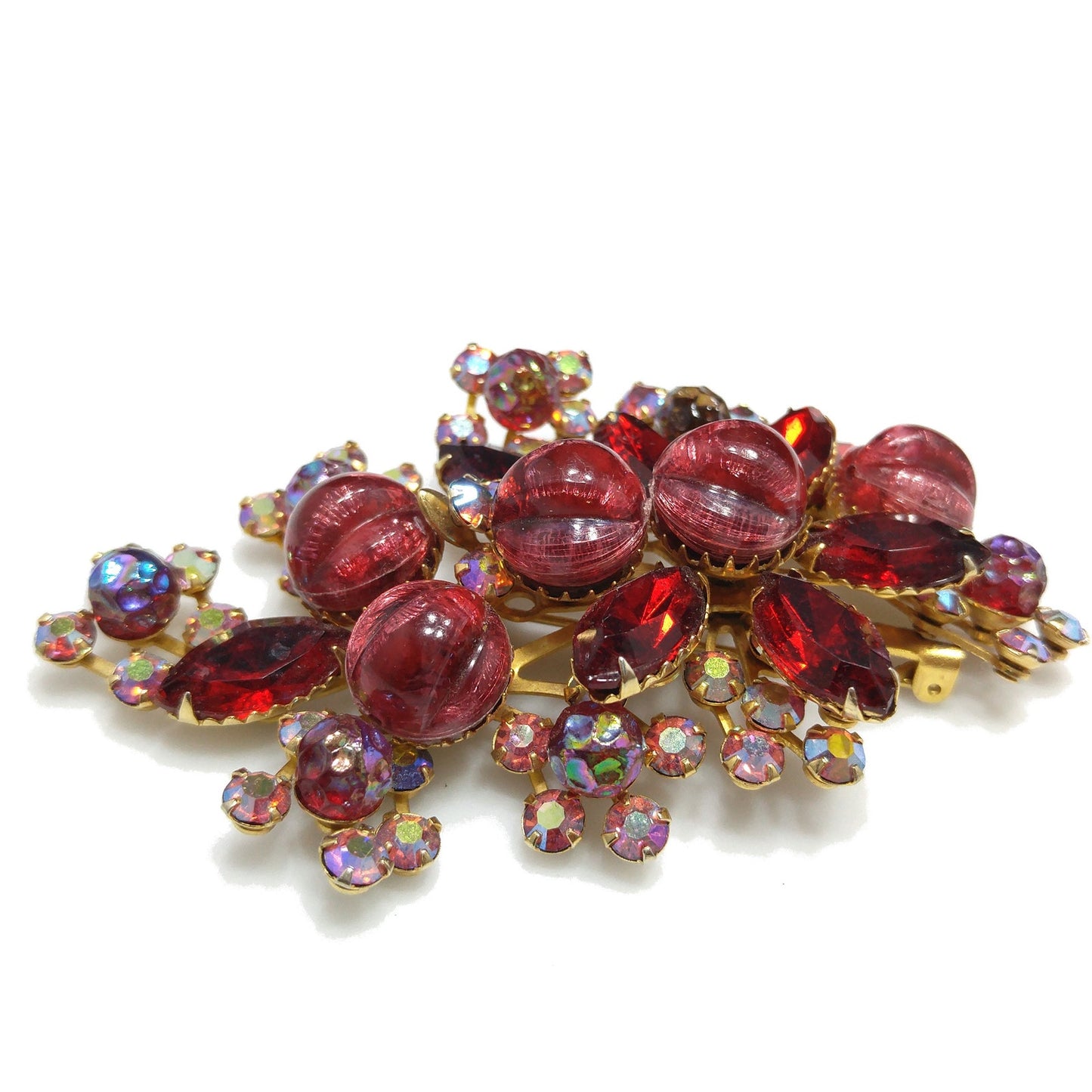 Red Art Glass Aurora Borealis Floral Brooch, Wide Riveted Bouquet, 1950s Vintage Jewelry