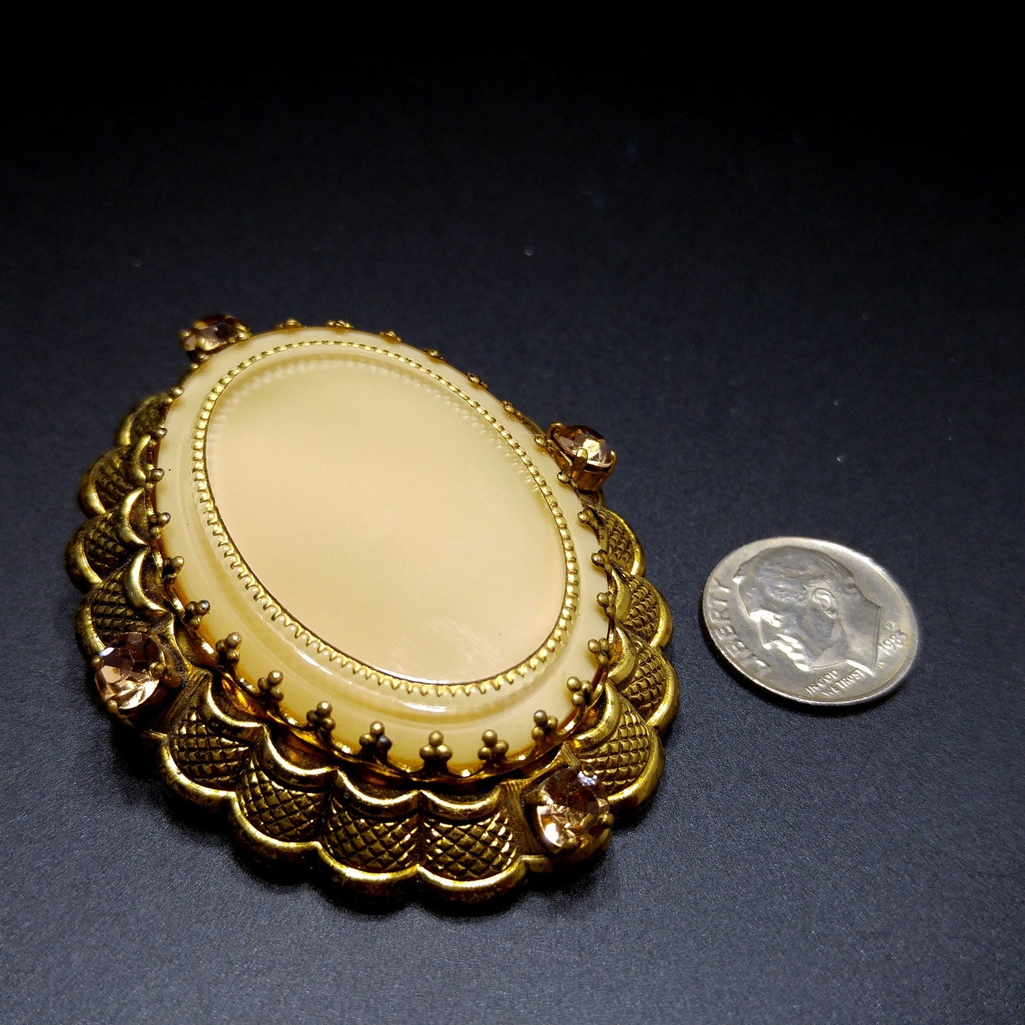 West Germany Beige Art Glass Filigree Brooch, Scalloped Edges, Champagne Rhinestones, 1950s Vintage Jewelry