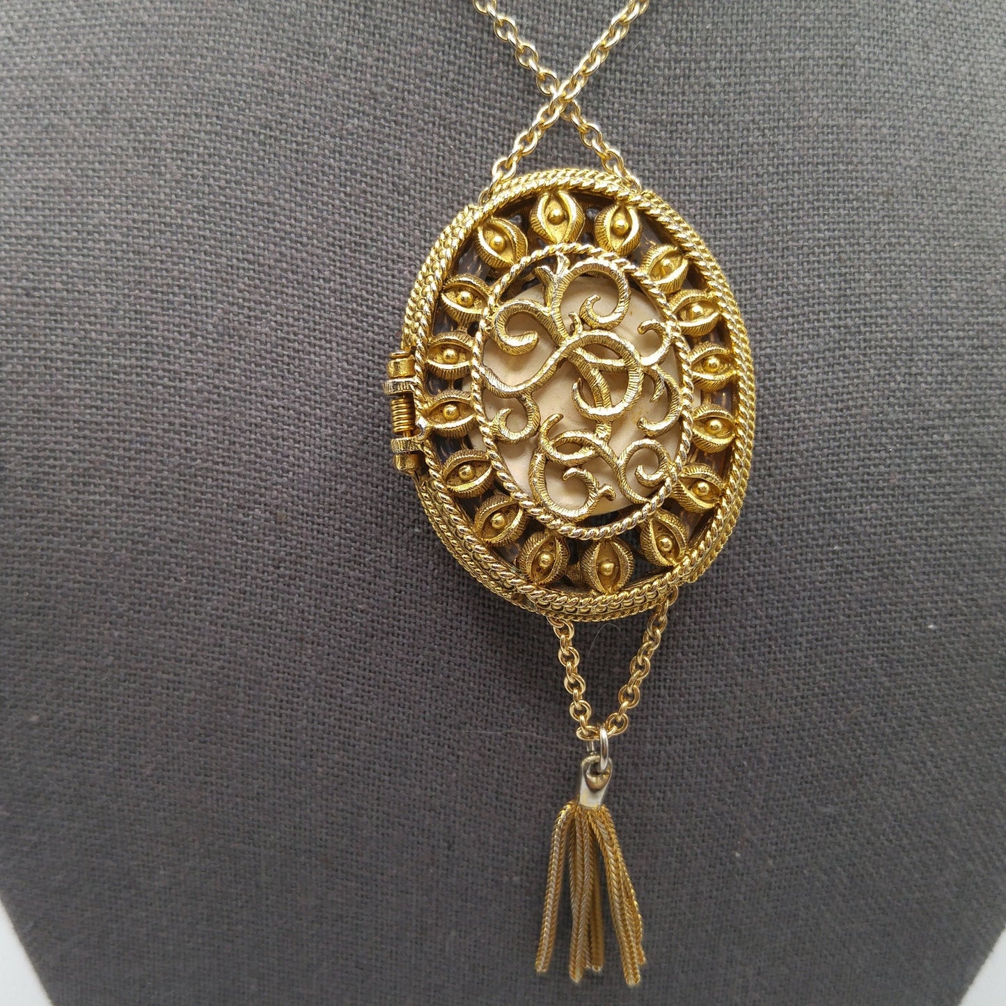 Glass Cameo Perfume Locket Necklace, 30" Chain, 1960s Vintage Jewelry