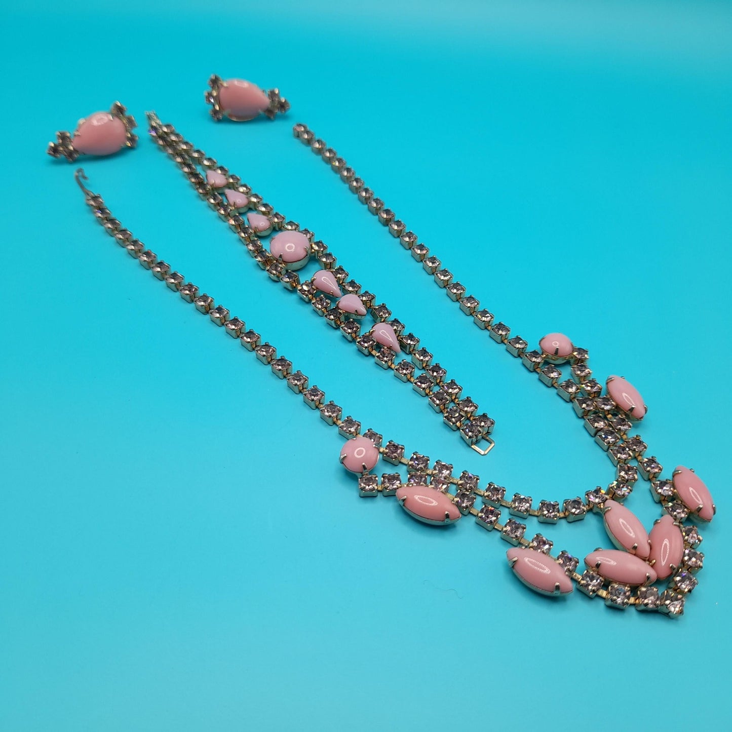 Vintage Pink Glass Rhinestone Jewelry Set: Choker Bracelet Screw-back Earrings, 1950s