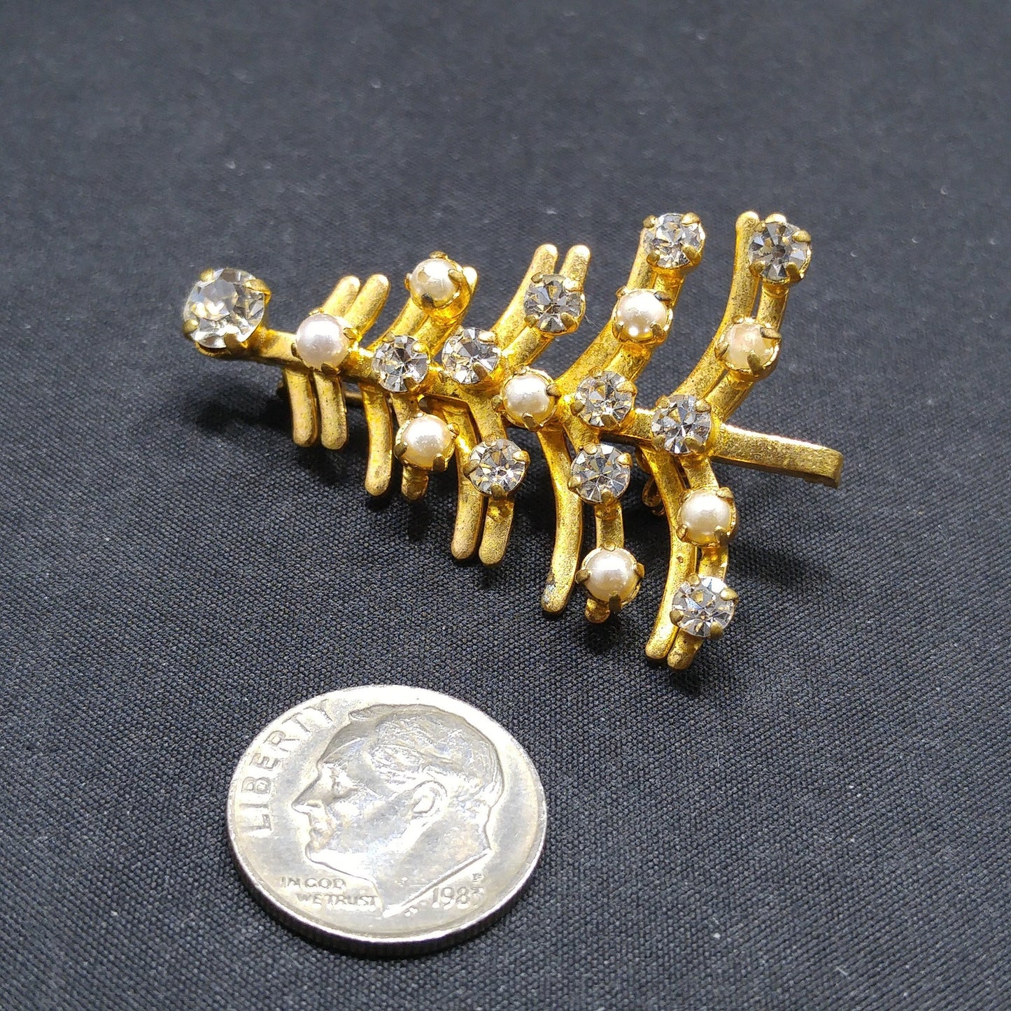 Austria Christmas Tree Brooch, Clear Rhinestones, Faux Pearls, 1960s Vintage Jewelry