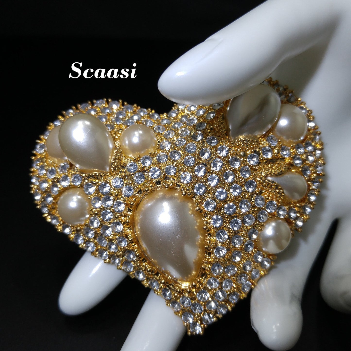 Scaasi Heart Faux Pearl Brooch Pendant, Designer Runway Jewelry, 1980s Vintage Jewelry