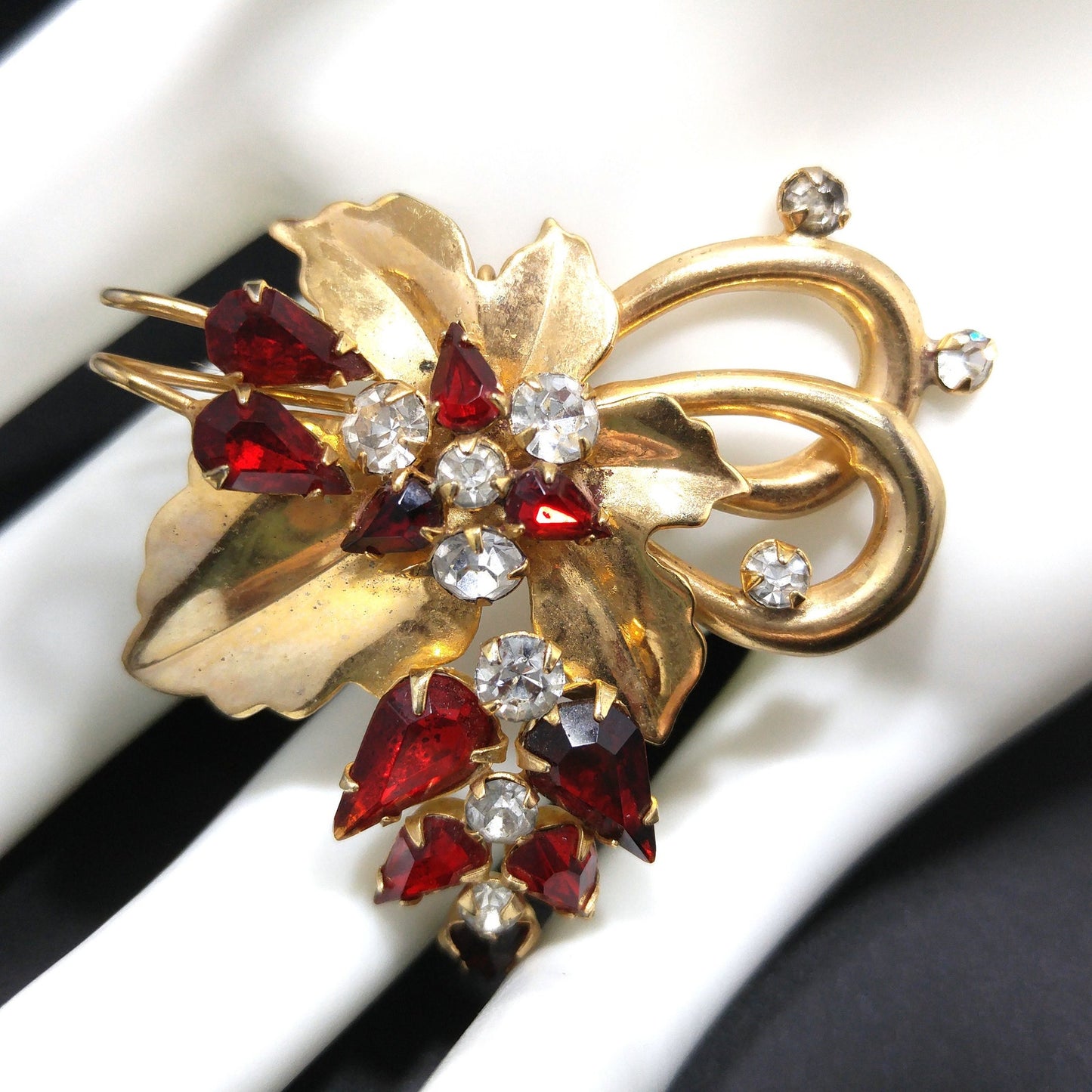 Vintage Scitarelli Red Rhinestone Floral Brooch Pendant 1950s Gold Plated Signed