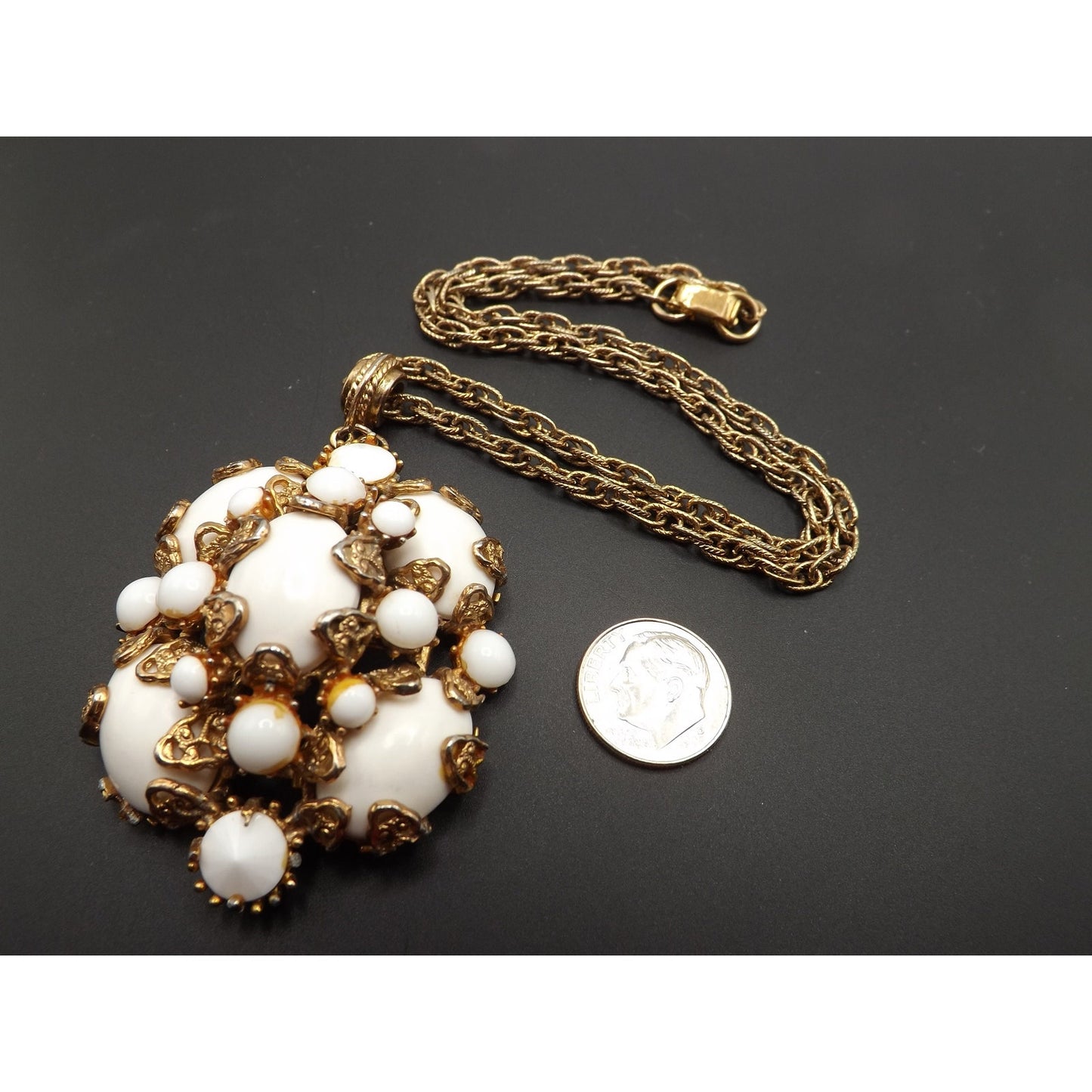 Hollycraft White Cabochons Rhinestones Pendant Necklace, Filigree Prongs, 1960s Vintage Jewelry