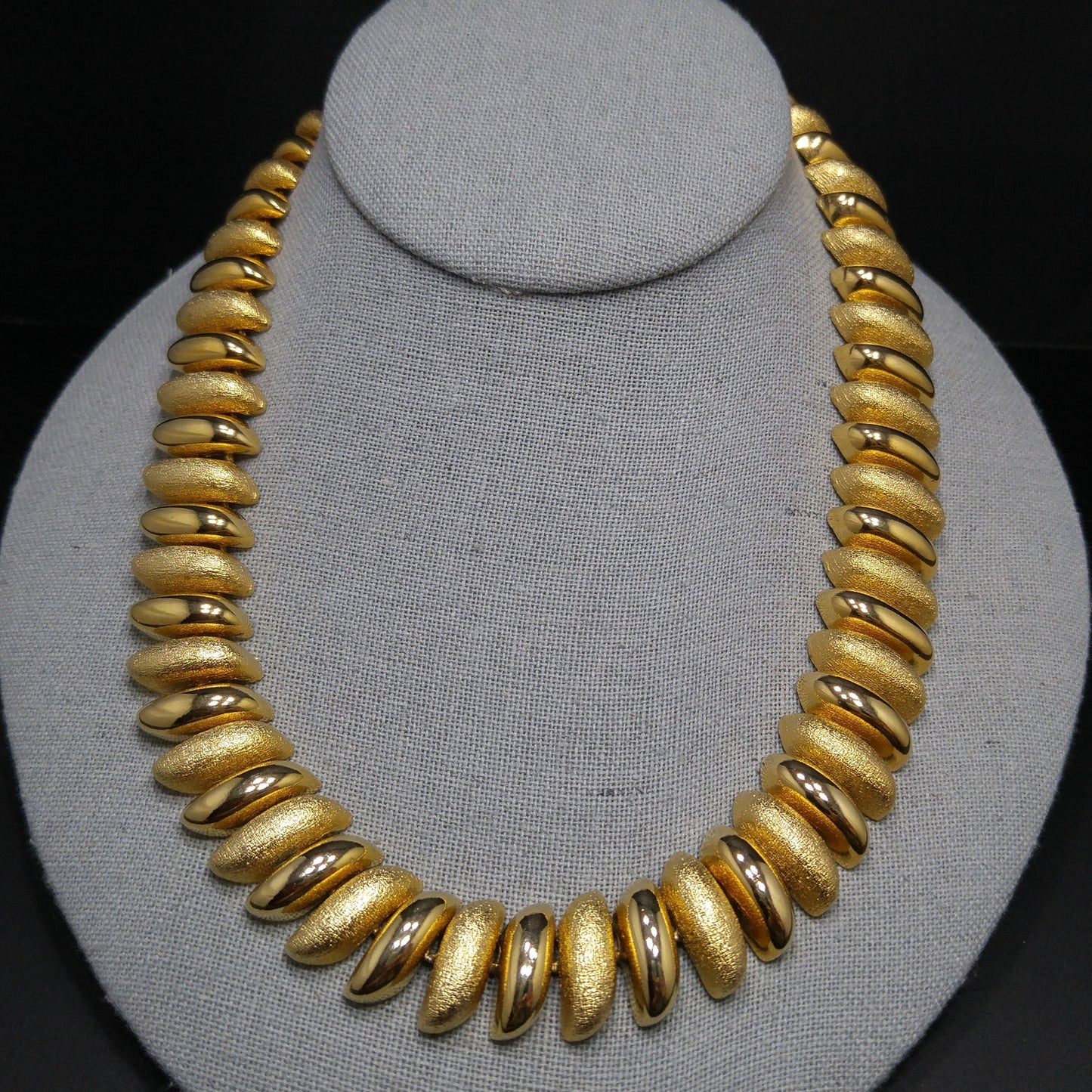 Vintage Smooth Textured Choker Necklace, Gold Plated, 1980s Vintage Jewelry