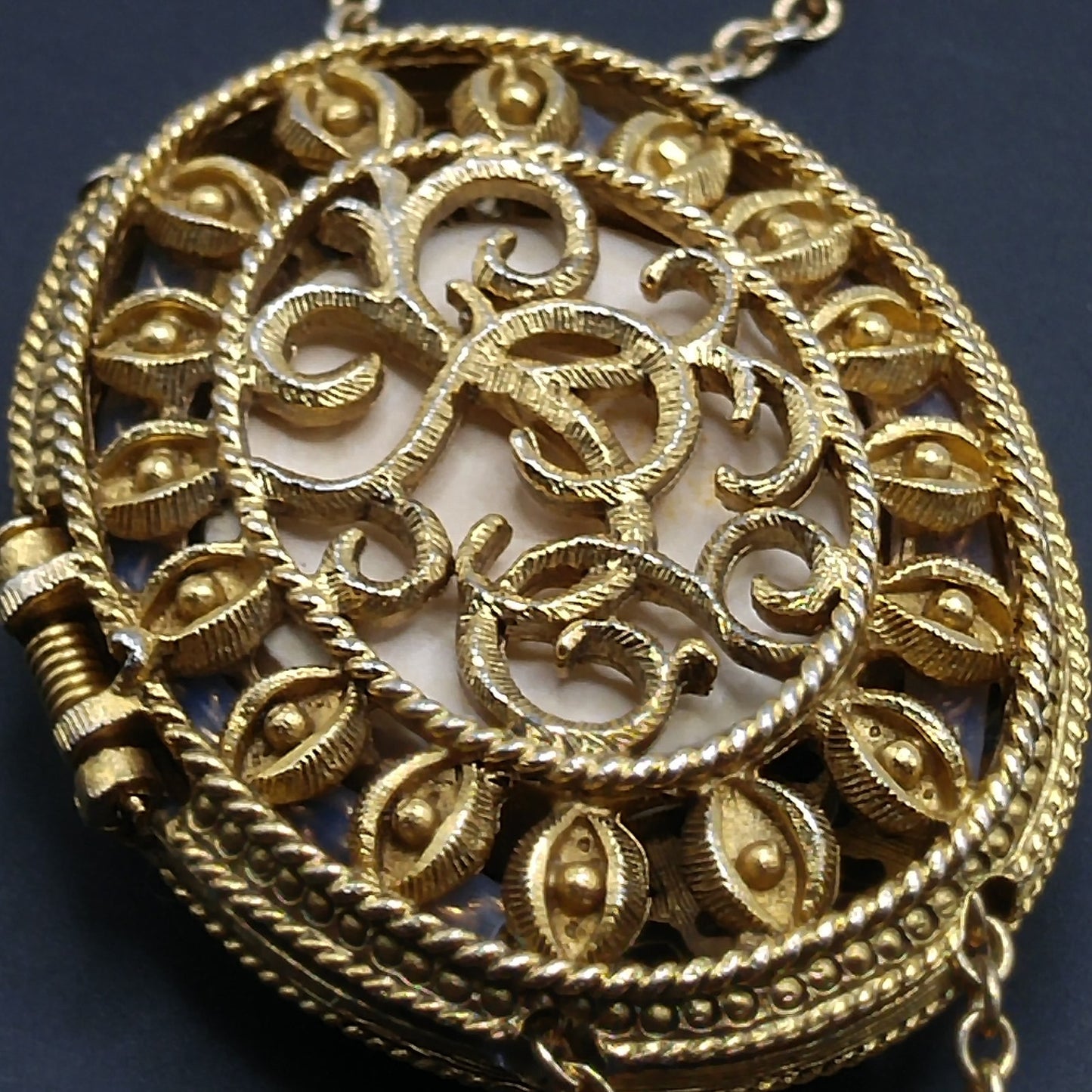 Glass Cameo Perfume Locket Necklace, 30" Chain, 1960s Vintage Jewelry