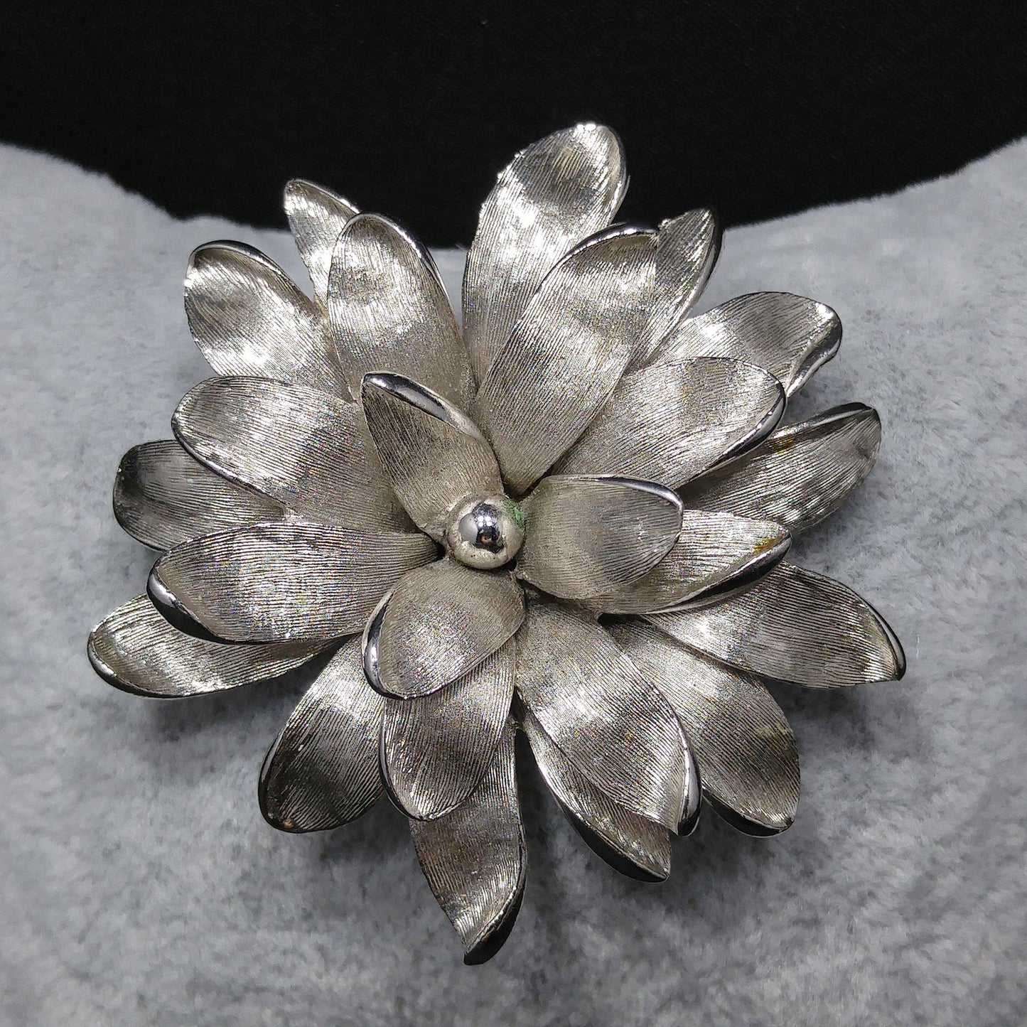 Boucher Floral Brooch, Number 8919P, Rhodium Plated, 1960s Vintage Jewelry