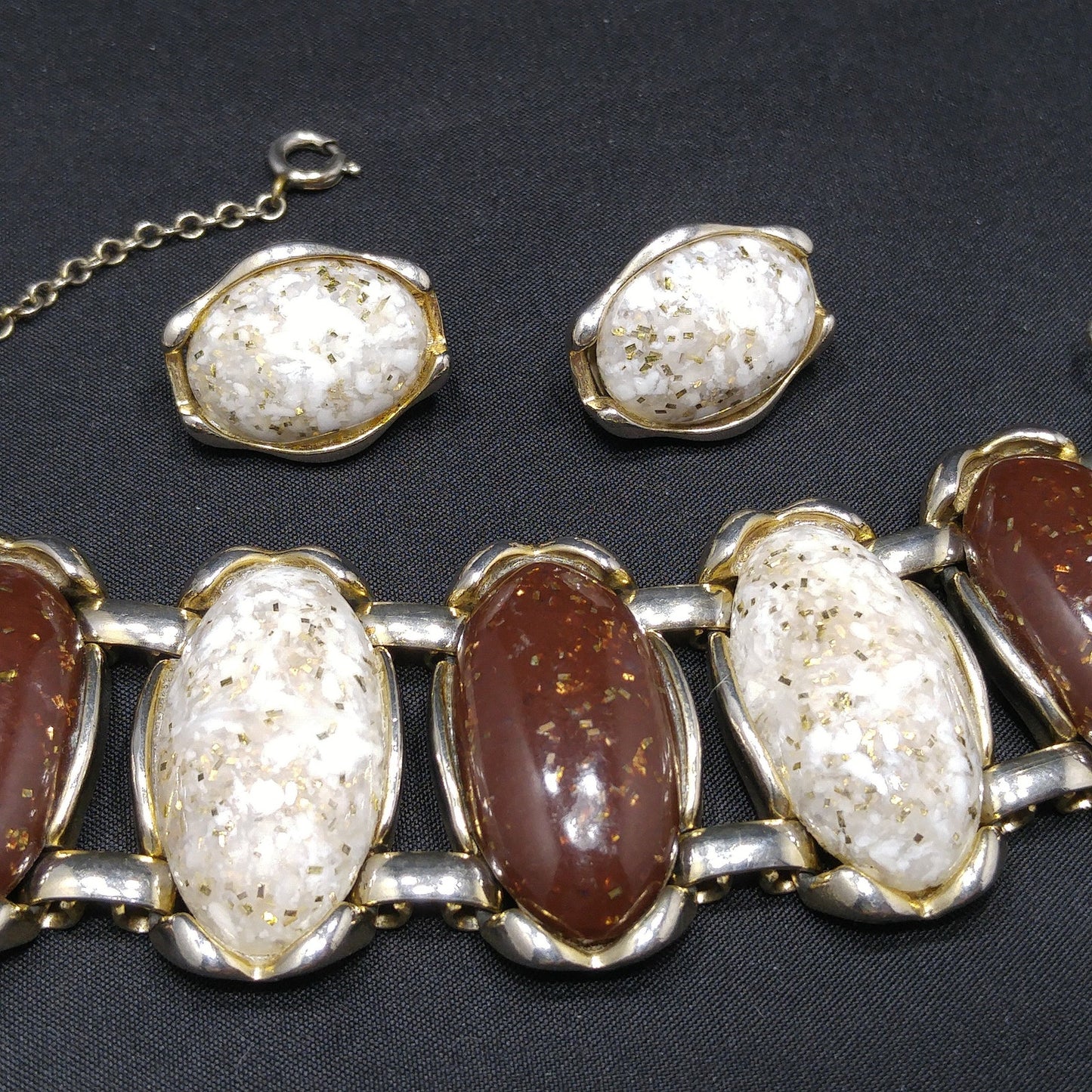 Lucite Confetti Cab Bracelet & Earrings, Gold Glitter Cabochons, 1950s Vintage Jewelry