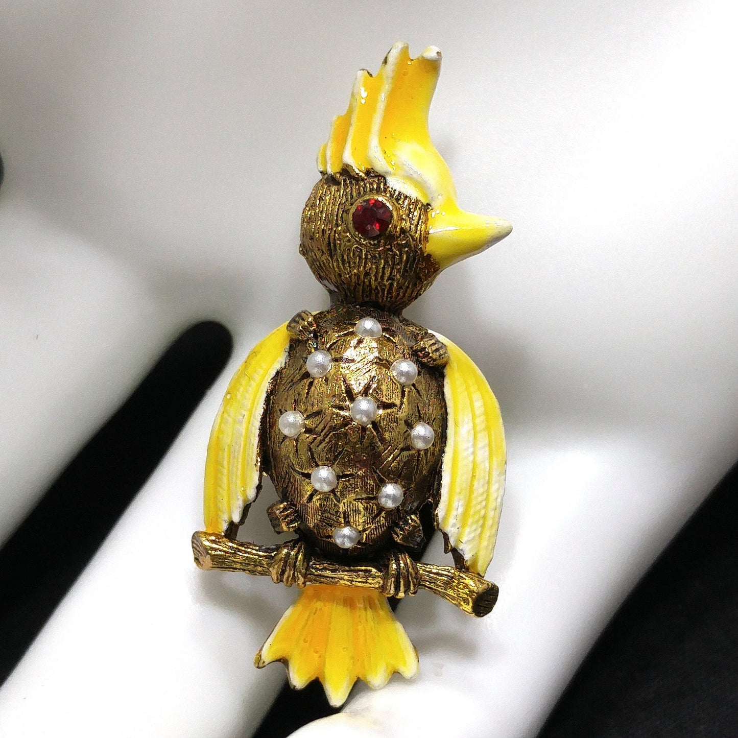 Vintage Weiss Yellow Enamel Bird Brooch, Faux Pearls, 1940s