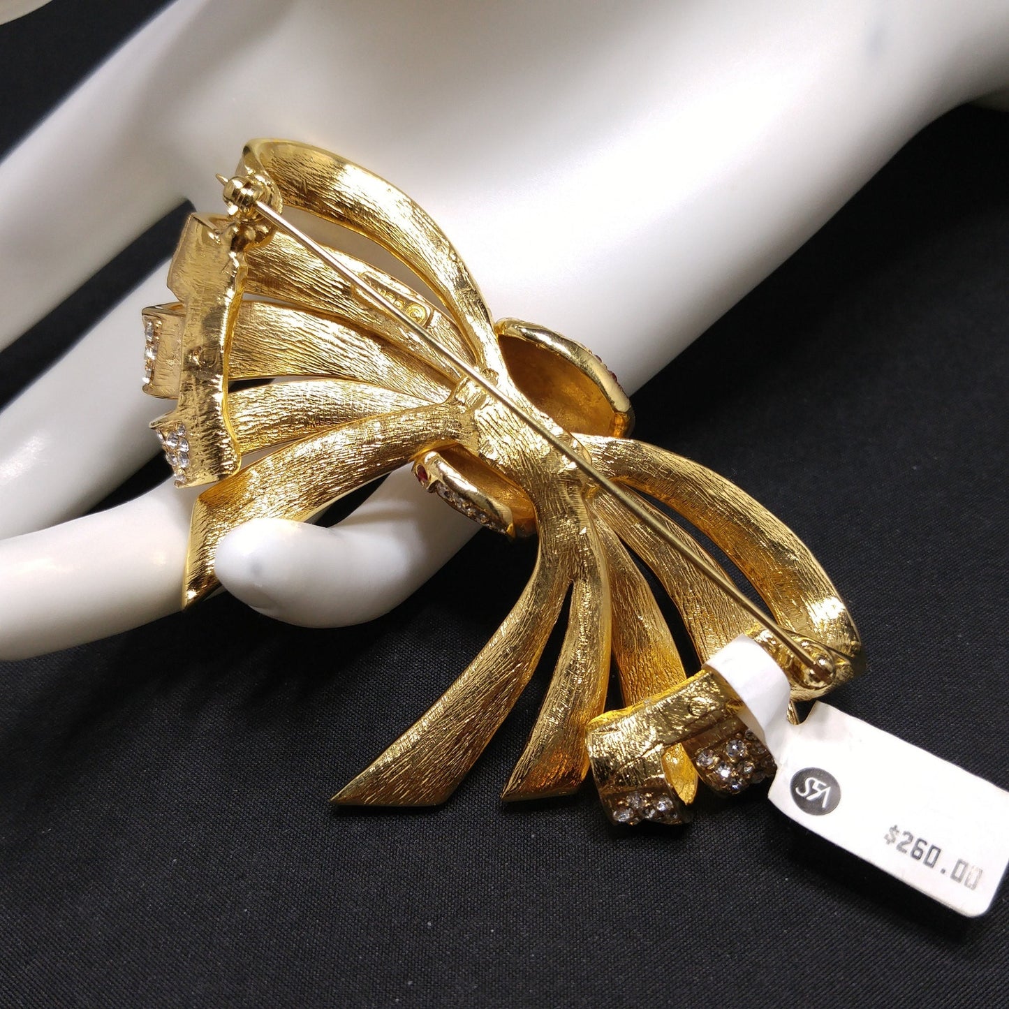 Ciner Red and Clear Rhinestone Bow Brooch – Vintage Gold Plated Large Statement Pin