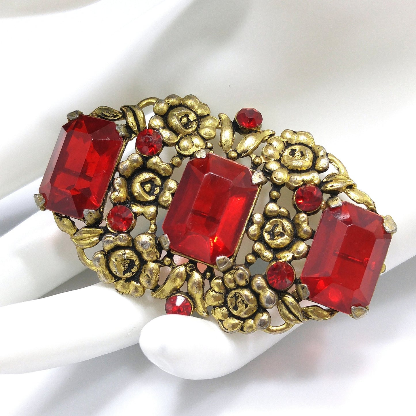 Art Nouveau Red Glass Floral Brooch, Three Red Emerald Cut Stones, 1930s Vintage Jewelry