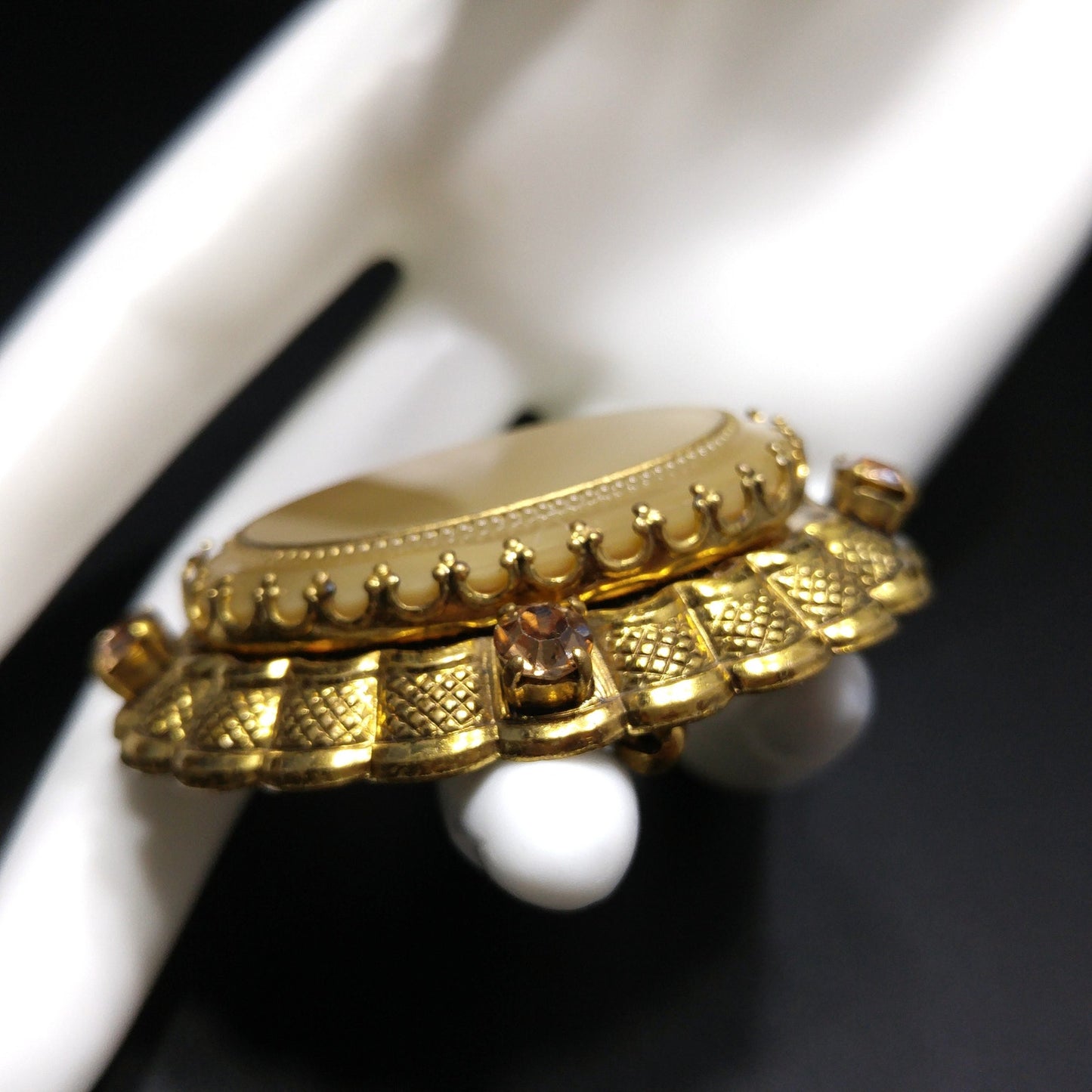 West Germany Beige Art Glass Filigree Brooch, Scalloped Edges, Champagne Rhinestones, 1950s Vintage Jewelry