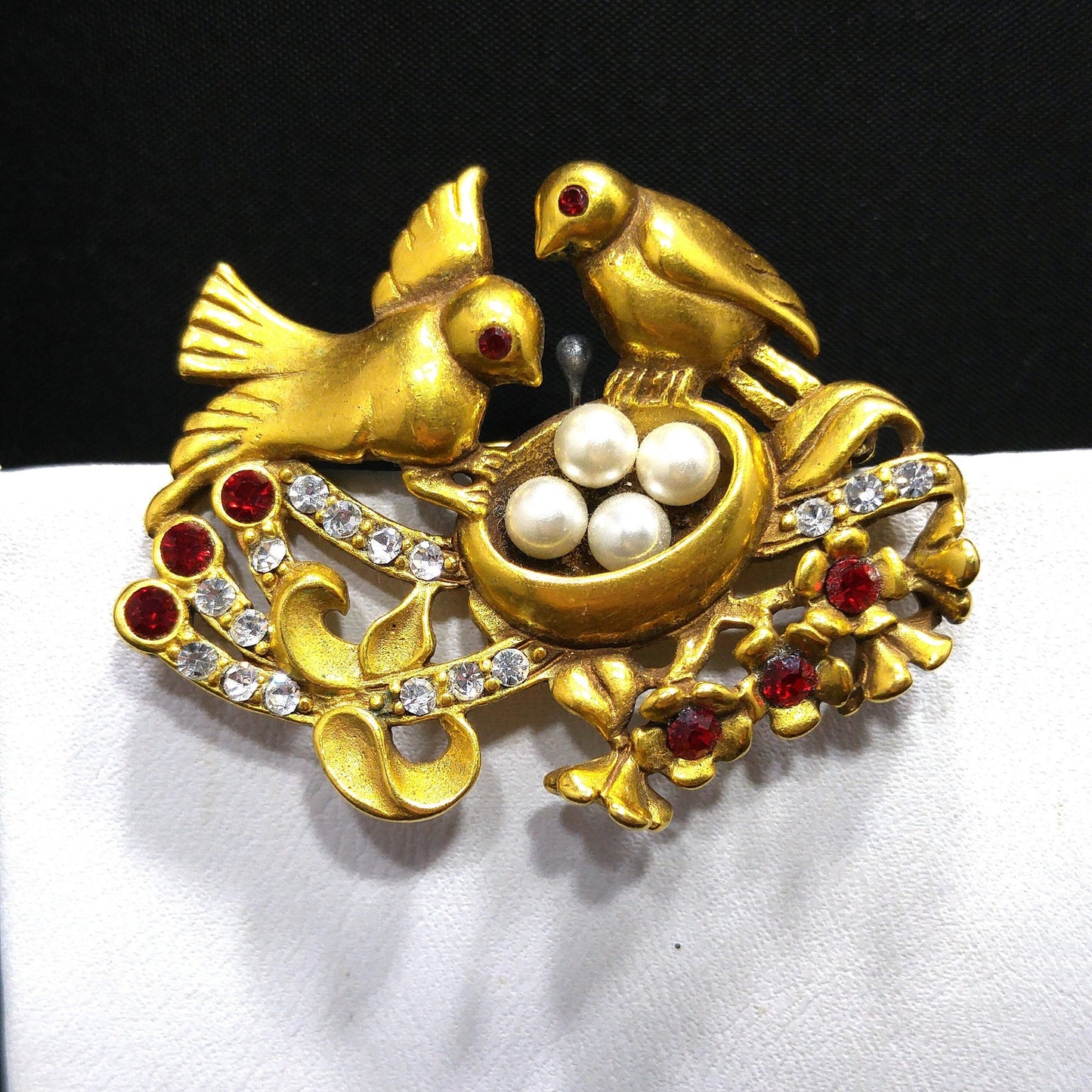 Museum of Fine Arts Birds Nest Brooch, Faux Pearls, 1990s Vintage Jewelry
