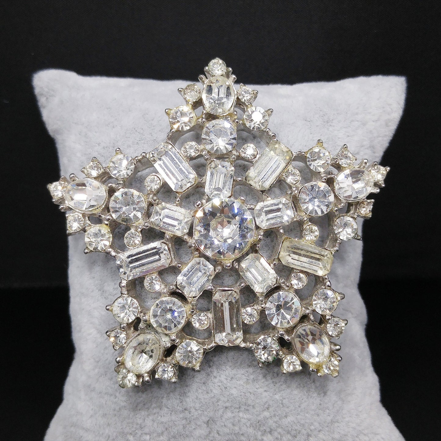 Vintage Clear Rhinestone Five Star Brooch, Heavily Rhodium Plated, 1950s Vintage Jewelry