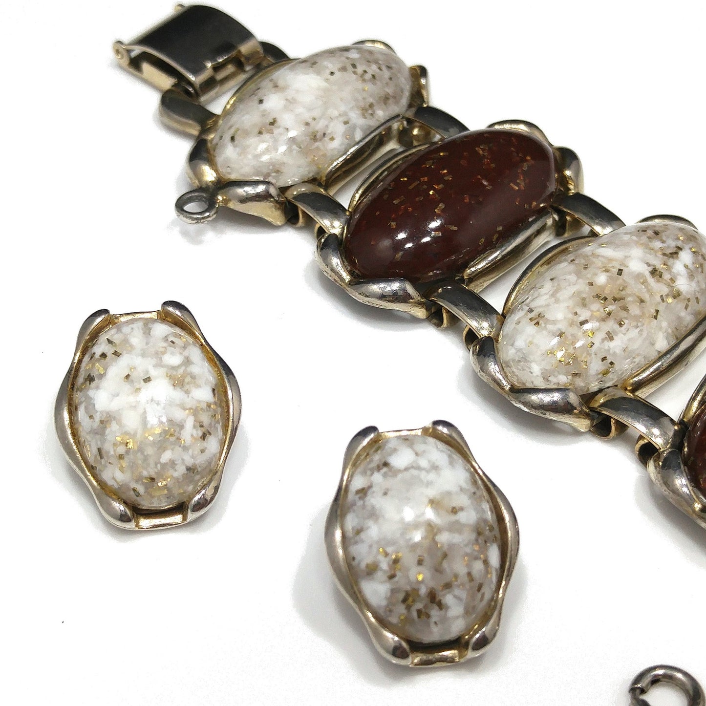 Lucite Confetti Cab Bracelet & Earrings, Gold Glitter Cabochons, 1950s Vintage Jewelry
