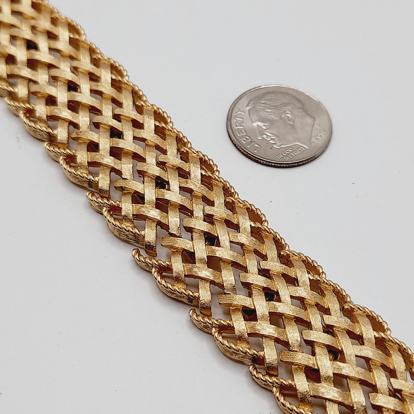 Vintage Mid Century 1950s Signed Crown Trifari Brushed Gold Tone Basket Weave Wide Link Bracelet 7.5"