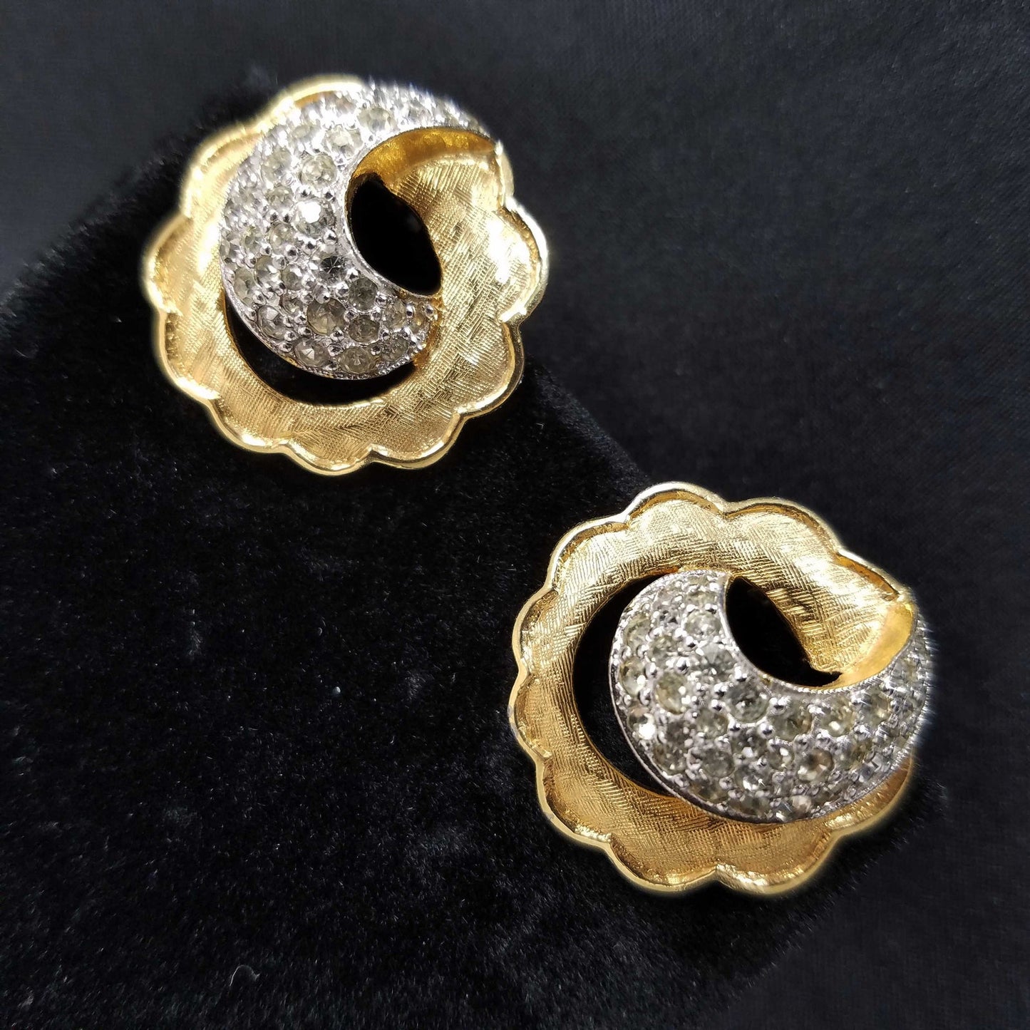 Vintage Jomaz Gold Plated Rhinestone Clip Earrings, Scalloped Edges, 1940s