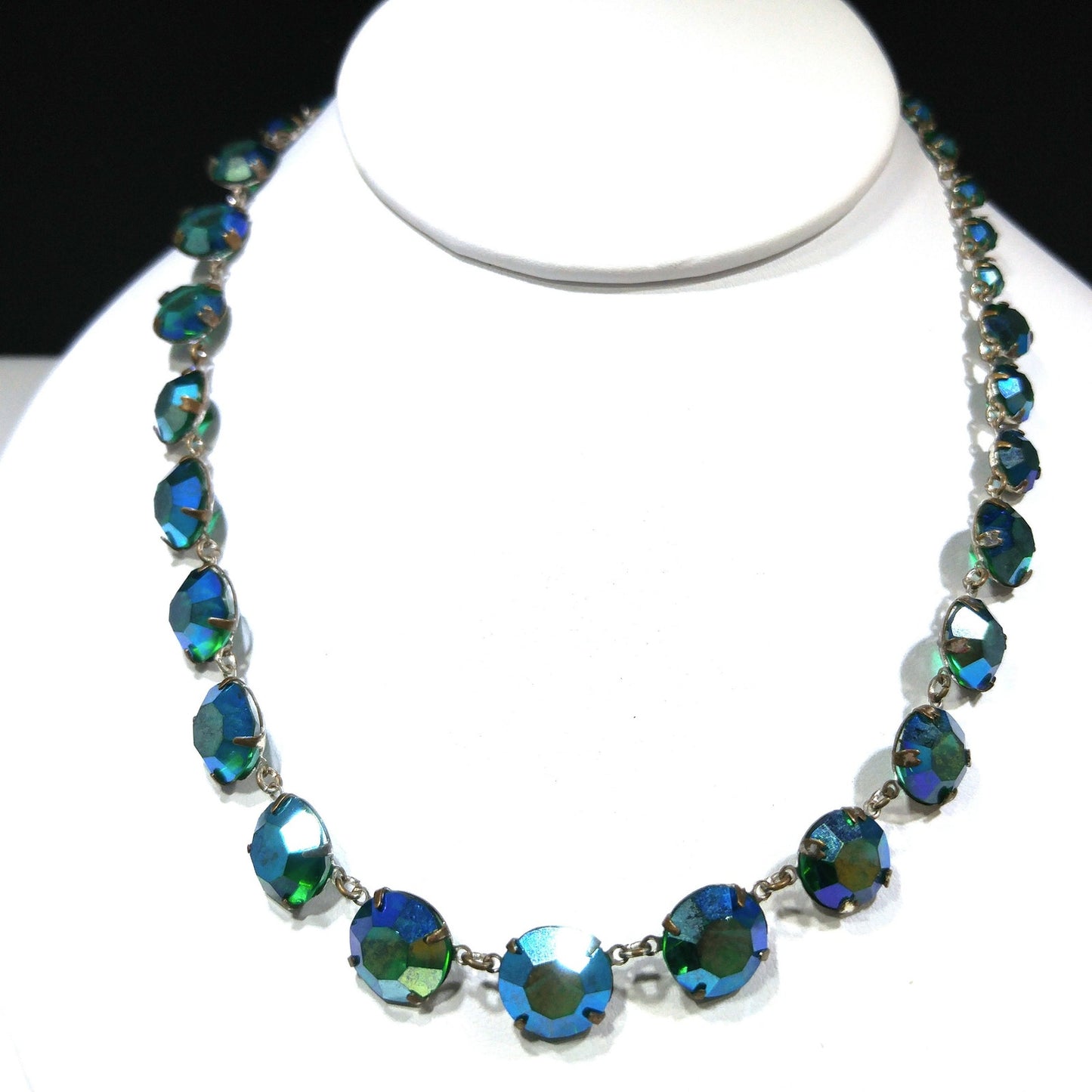 Green Aurora Borealis Crystal Art Deco Rivière Glass Necklace, 20 Inches, 1950s Vintage Jewelry