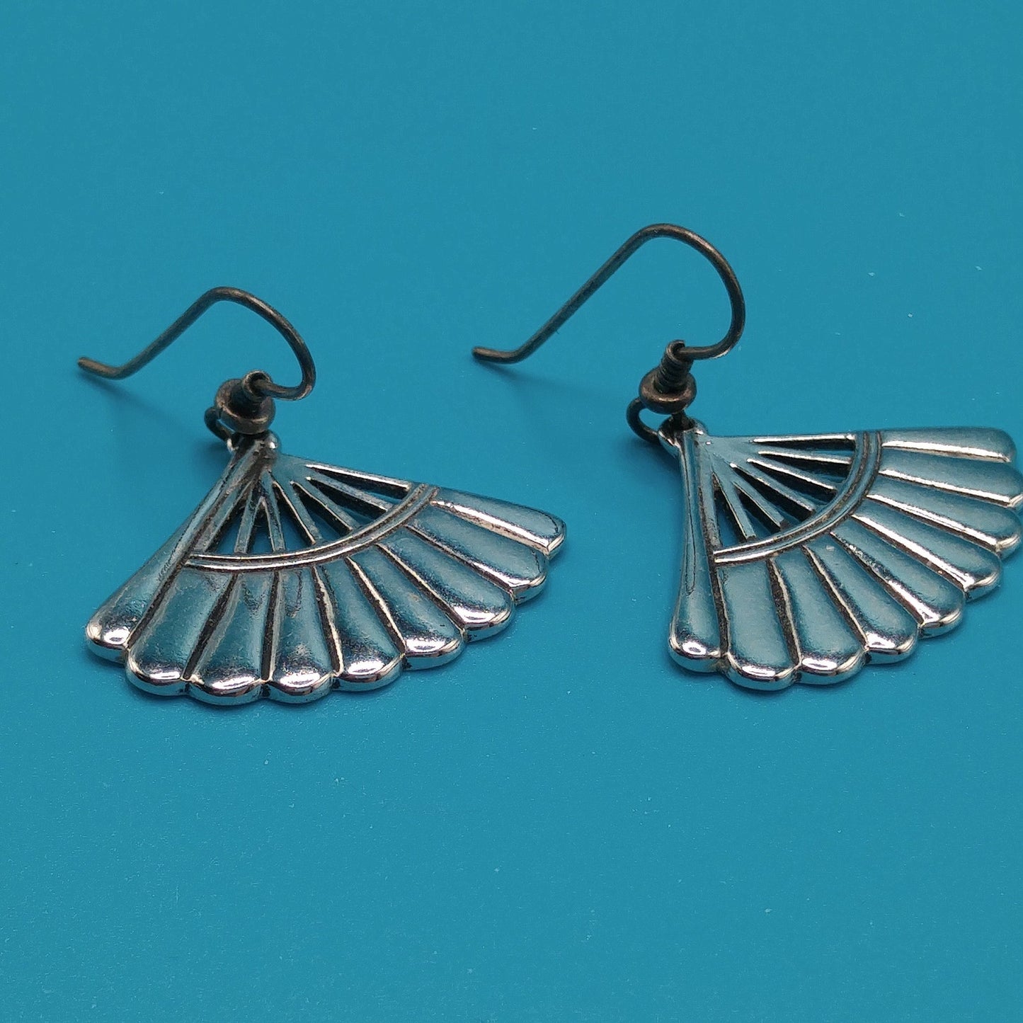 Laurel Burch Fan Earrings, Rhodium Plated, Silver Plated Ear Wire, 1980s Vintage Jewelry