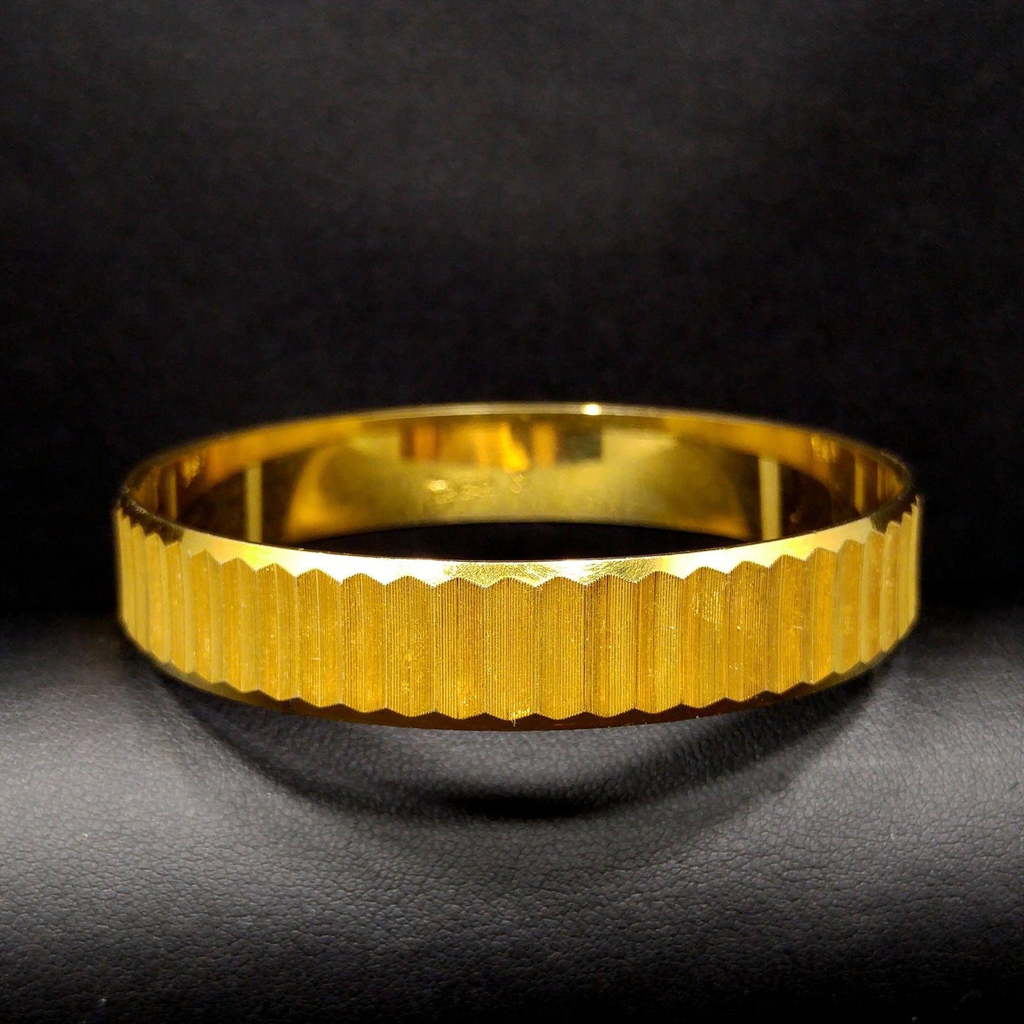 Crown Trifari Gold Plated Bangle Bracelet, Size M, 1960s Vintage Jewelry