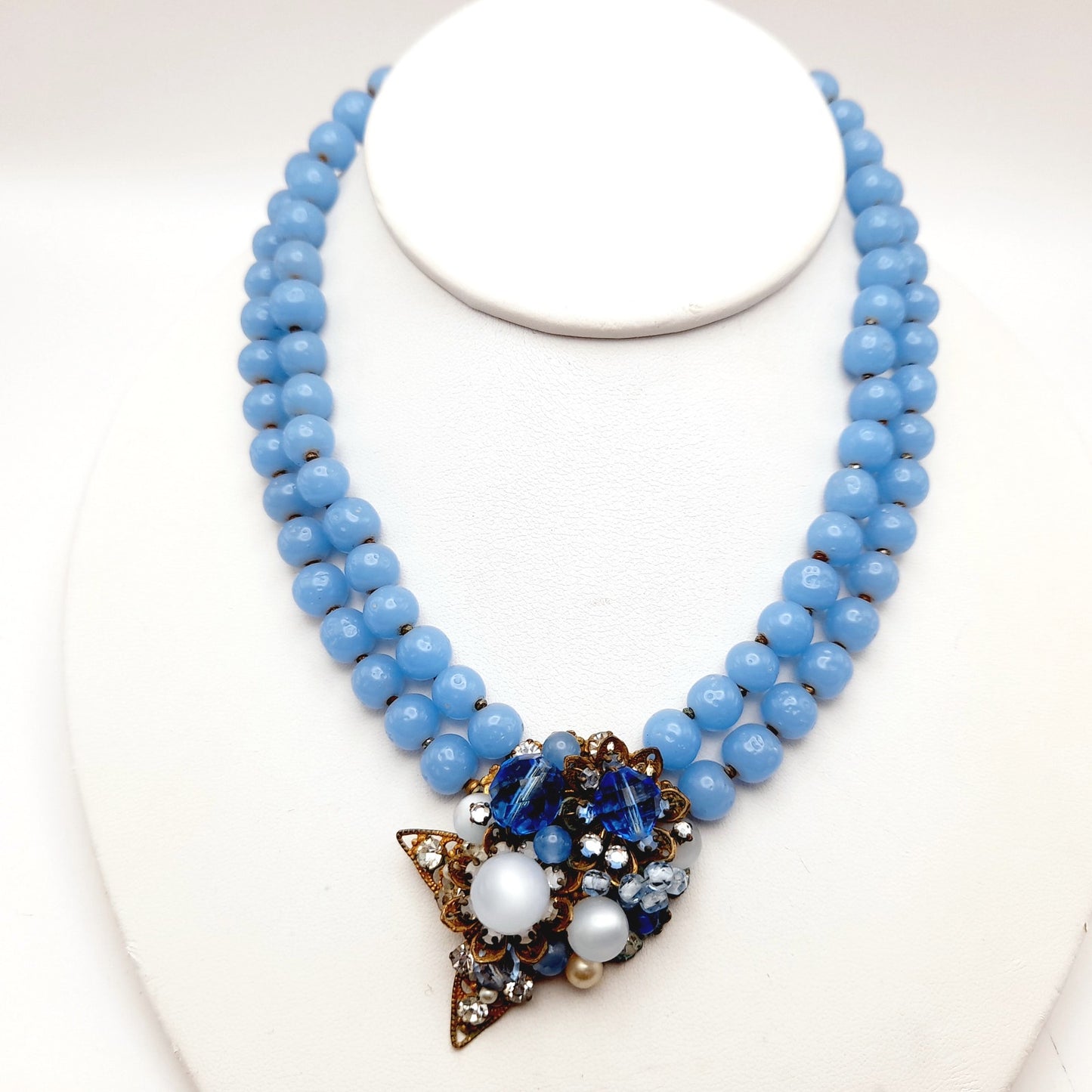Vintage 1940s Unsigned Hattie Carnegie Style Blue Glass Necklace