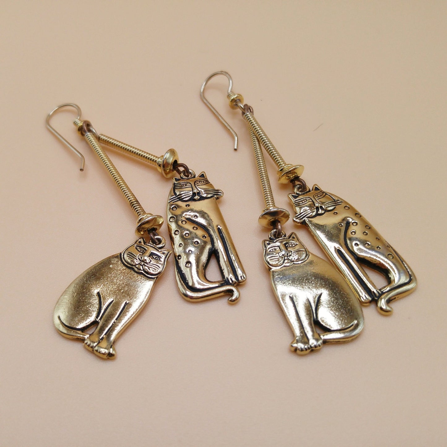 Laurel Burch Two Cats Dangle Earrings, Mystic Cat, Siamese Cat, 1980s Vintage Jewelry