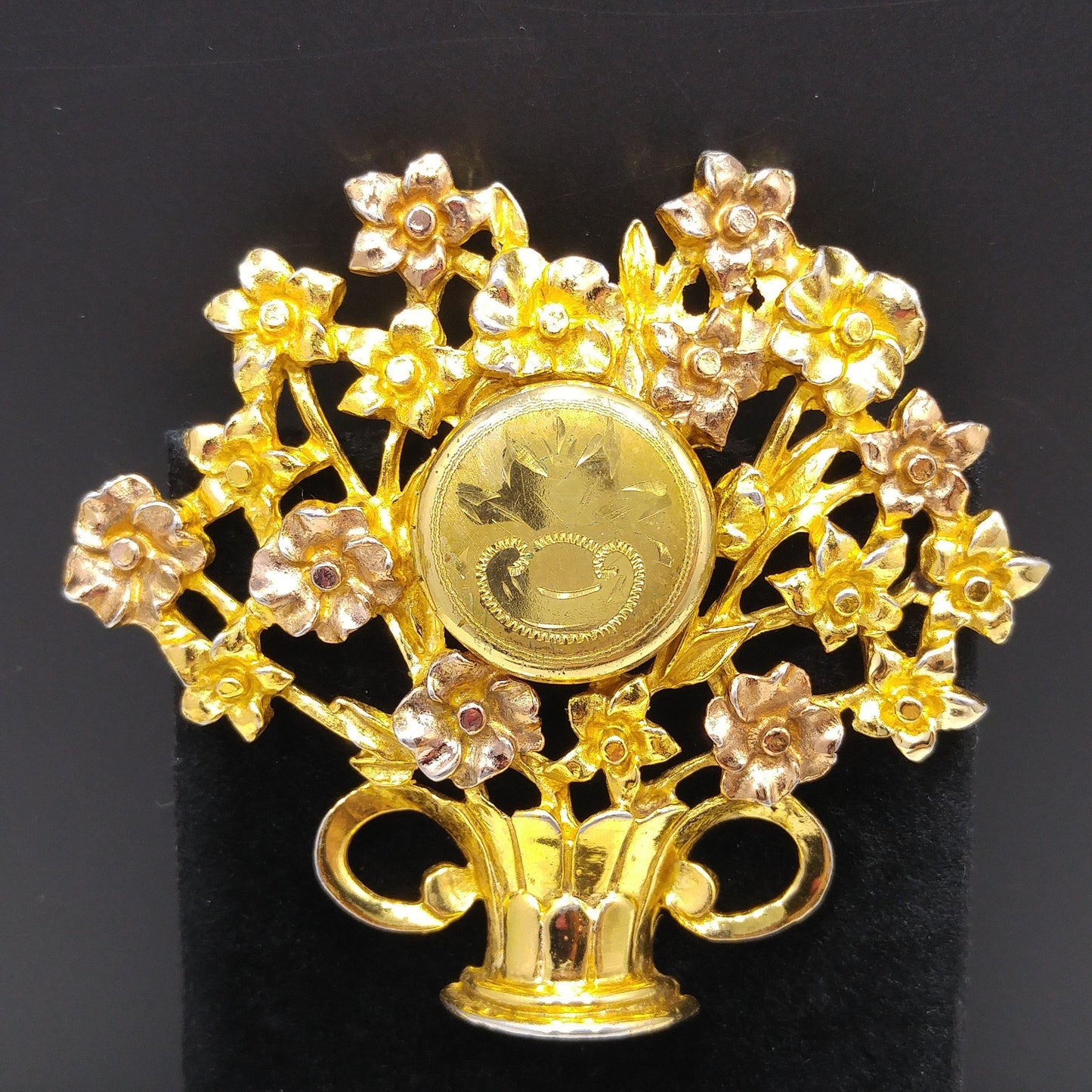 Hidden Locket Large Fur Clip, Gold Plated Flower Bouquet, 1940s Vintage Jewelry