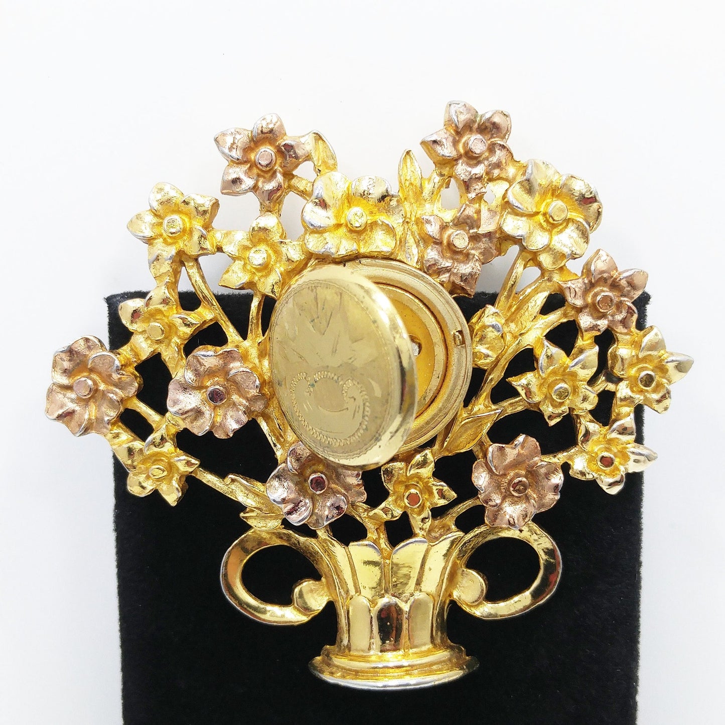Hidden Locket Large Fur Clip, Gold Plated Flower Bouquet, 1940s Vintage Jewelry