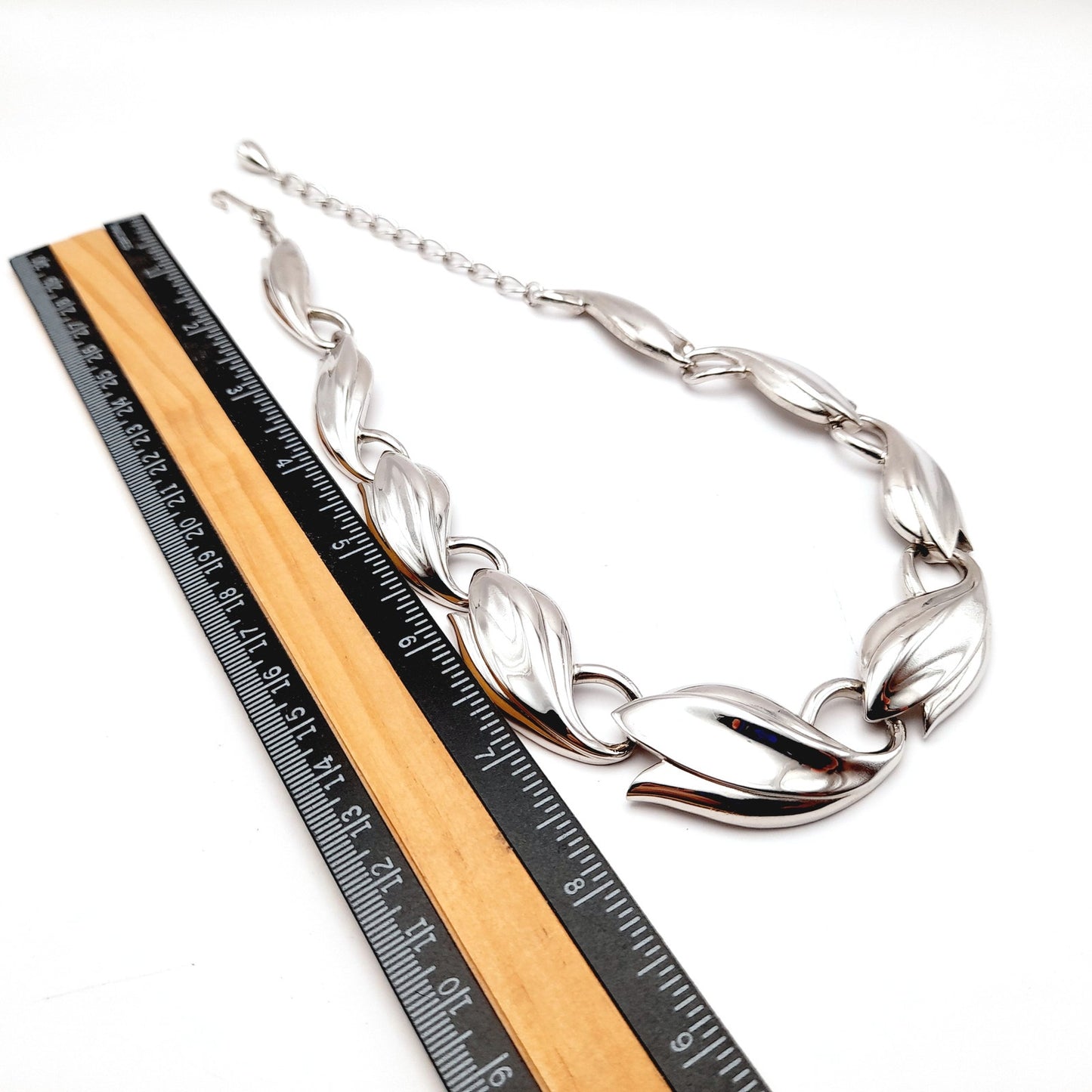 Crown Trifari Rhodium Plated Leaves Vintage Choker Necklace