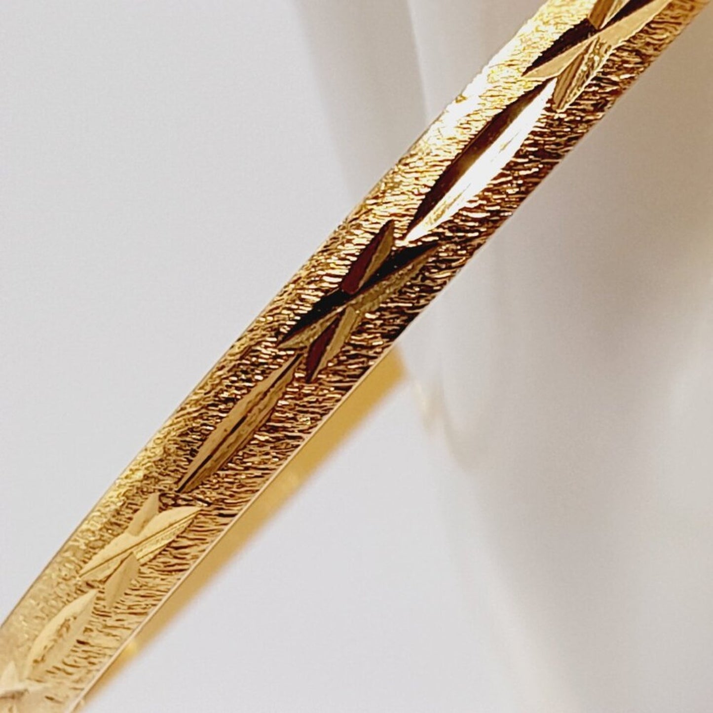 Vintage Crown Trifari Thin Etched Gold Plated Bangle - Size M