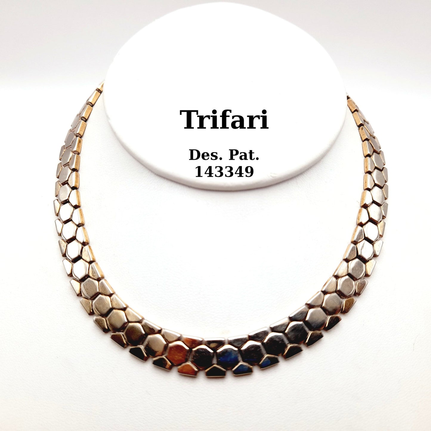 Vintage 1940s Crown Trifari Alfred Philippe Honeycomb 14 Inch Choker Necklace