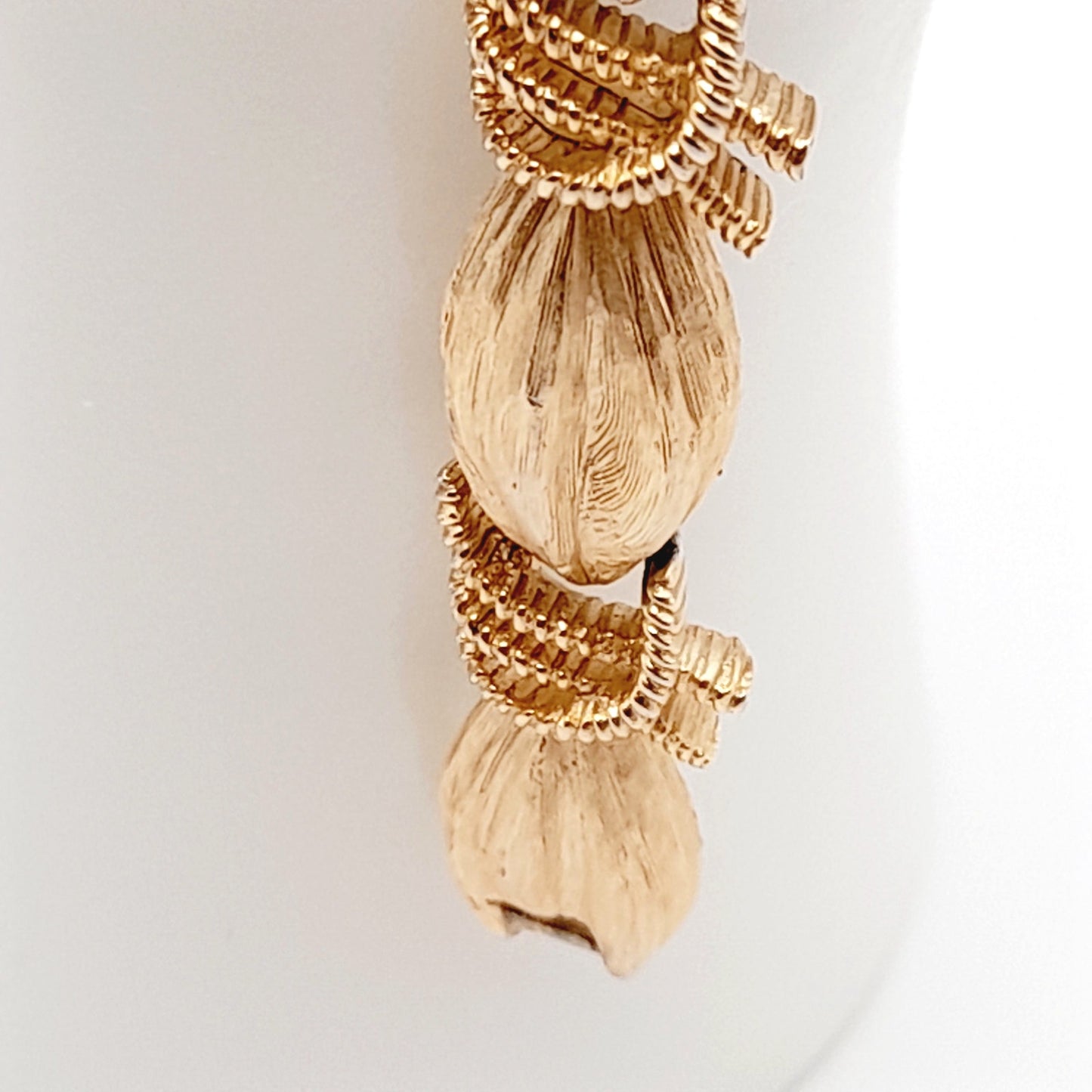 Vintage Crown Trifari Ribbon Gold Plated Bracelet, 7 1/8 Inches