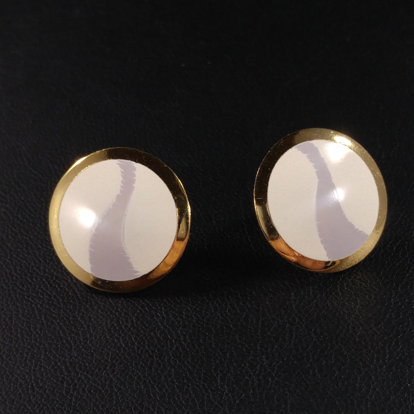 Laurel Burch "Kashi" Post Earrings, Cream & Gray Enamel, Gold Plated, 1980s