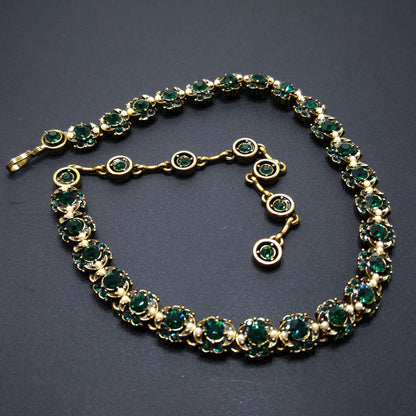 Hollycraft Emerald Green Rhinestones Necklace, Faux Pearls, Gold Plated, 1950s