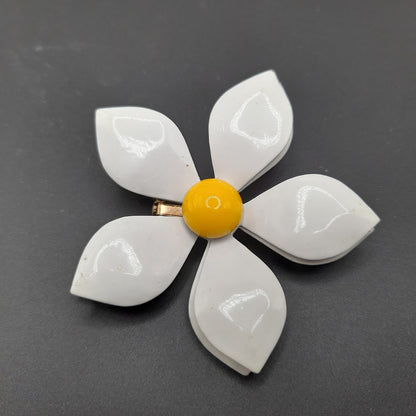 Vintage 1960s White Yellow Enamel Flower Brooch