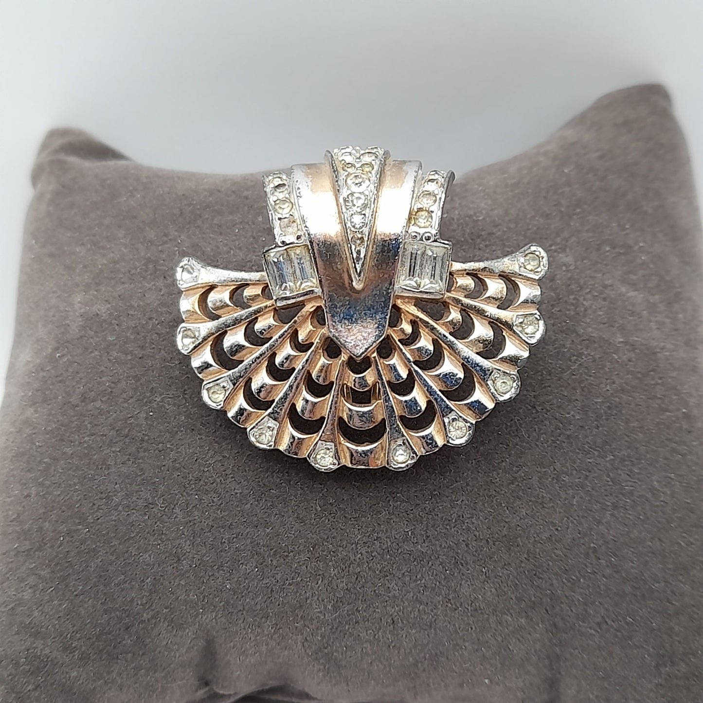 Vintage Marcel Boucher Numbered Fur Clip – Art Deco Fan Design with Rhinestones, Gold & Rhodium Plated Collectible Jewelry