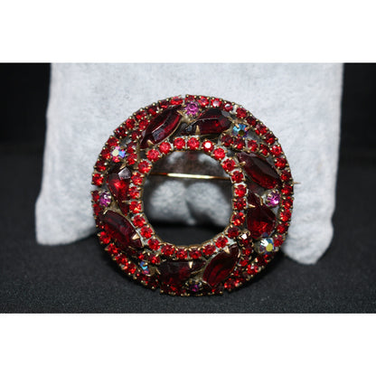 Vintage Weiss Red Rhinestone Domed Wreath Brooch, Aurora Borealis, Antique Gold Plated, 1950s