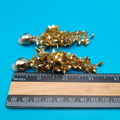 Oscar de la Renta Flower Vine Clip-On Earrings