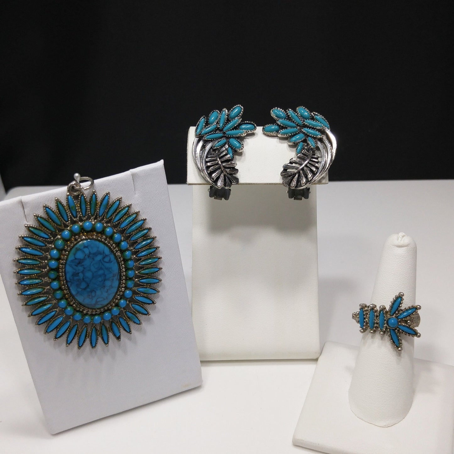 Vintage Southwestern Faux Turquoise Jewelry Set Pendant Ring Earrings 1970s