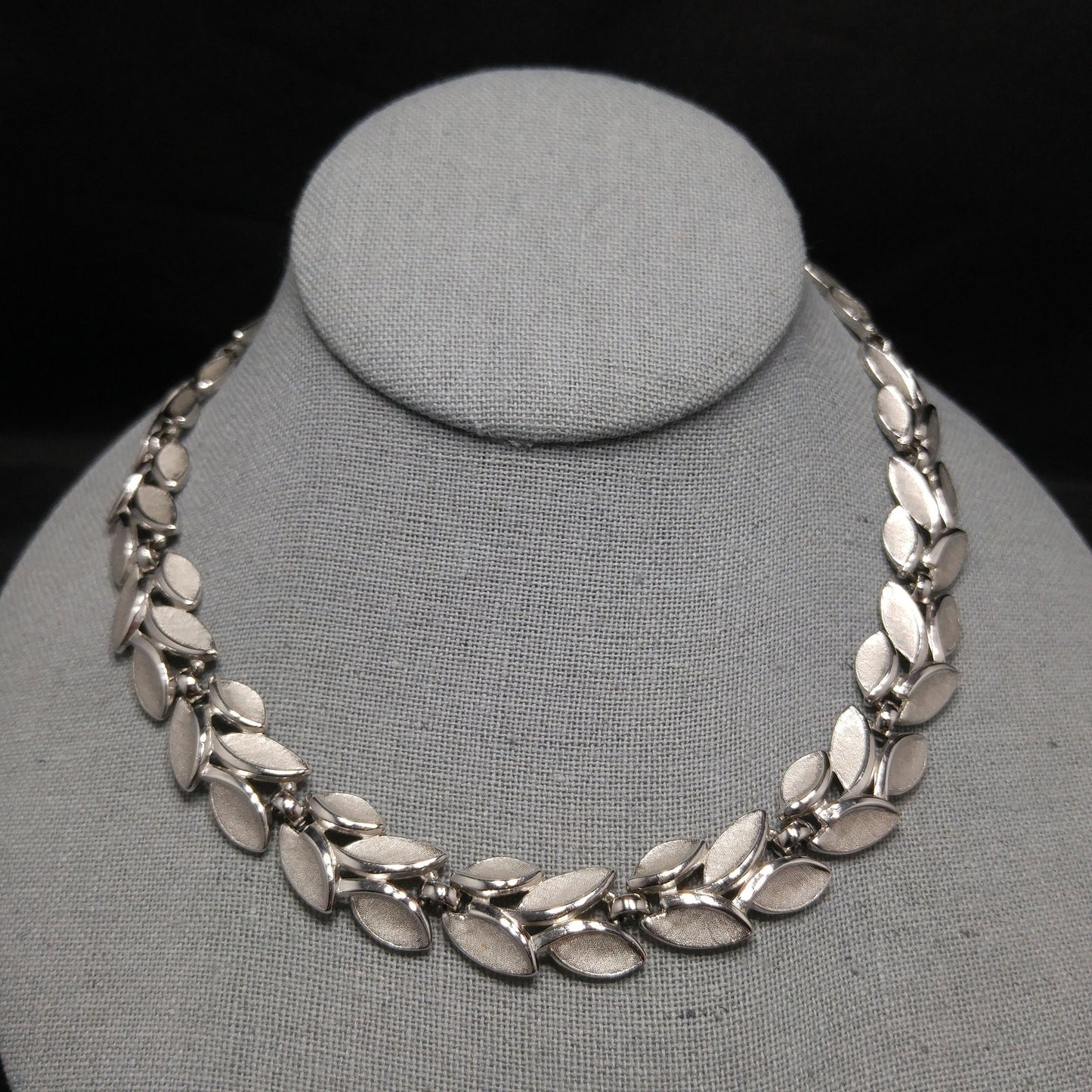 Crown Trifari Leaves Necklace, Rhodium Plated, 1960s Vintage Jewelry