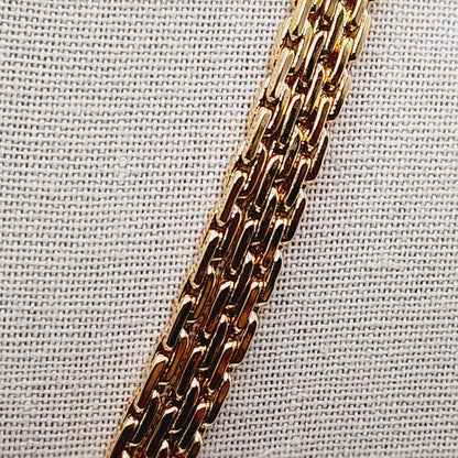 Vintage Monet Cream Cabochon Necklace Gold Plated 18 Inch Signed Pendant