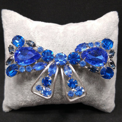 Weiss Blue Rhinestone Bow Brooch, Rhodium Plated, 1960s Vintage Jewelry