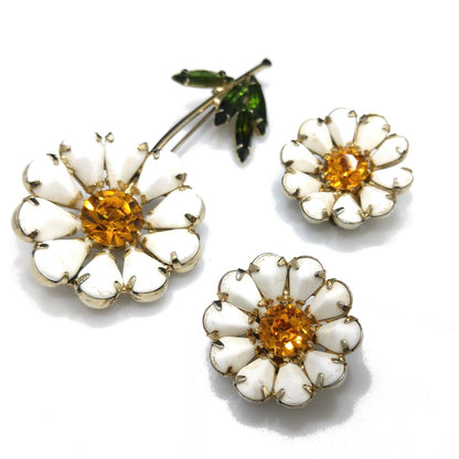 Weiss White Daisy Brooch and Earrings Set – 1950s Milk Glass & Amber Rhinestones