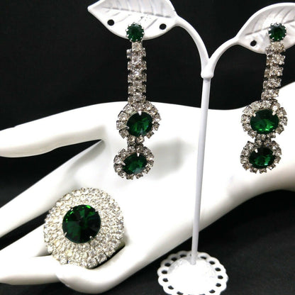 Emerald Green Rivoli Crystal Rhinestone Brooch & Earrings, Rhodium Plated, 1960s Vintage Jewelry
