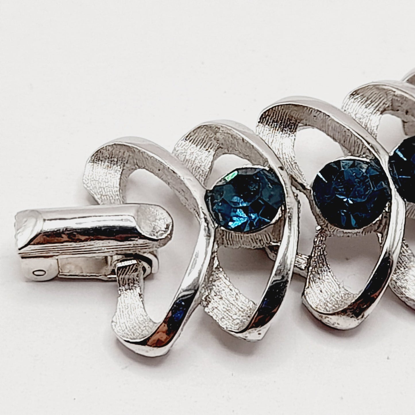 Vintage Crown Trifari Blue Rhinestone Bracelet – Rhodium Plated – 6.75 Inches