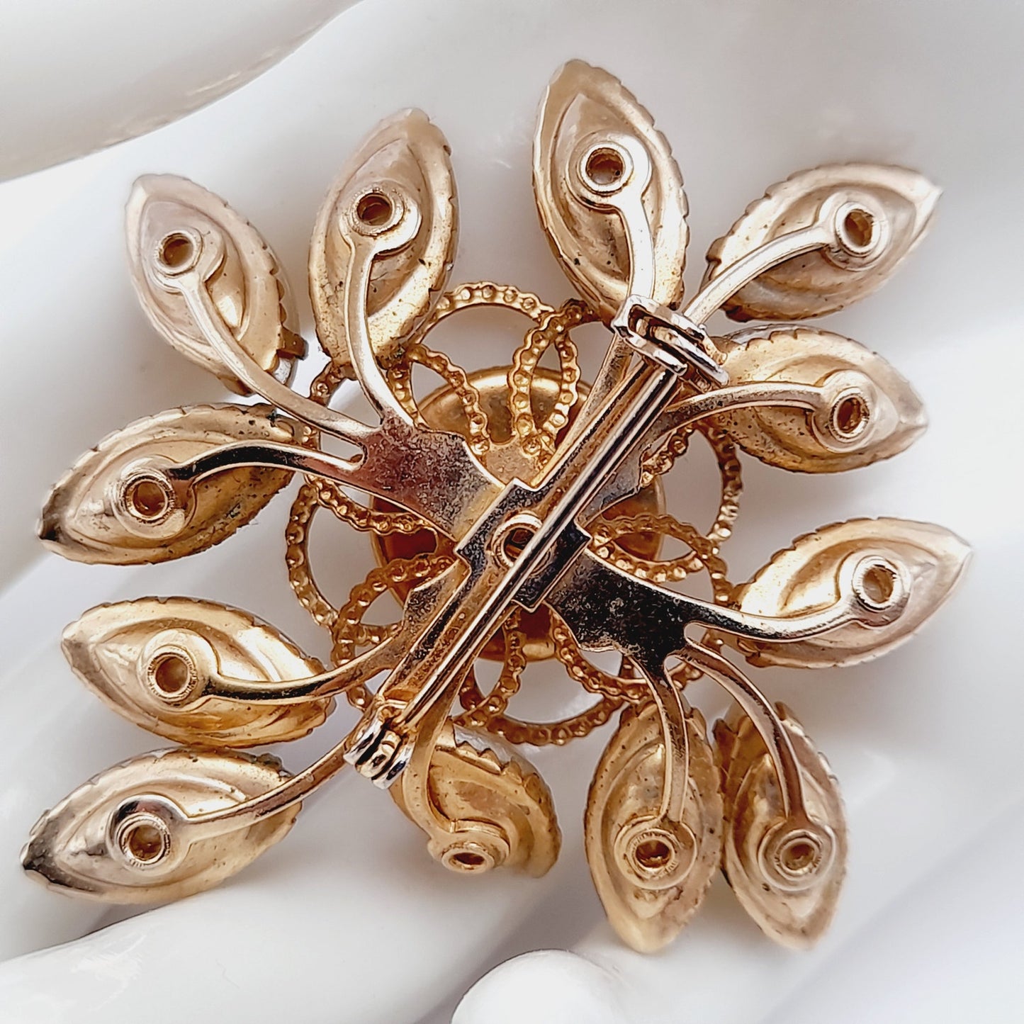 Vintage 1950s Molded Cream Leaves Faux Pearl Flower Brooch