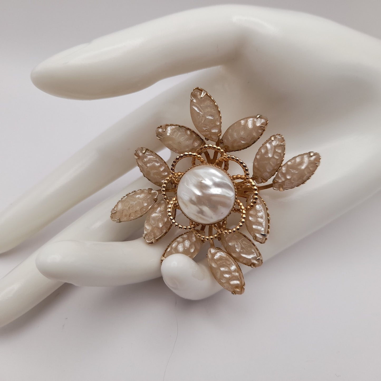Vintage 1950s Molded Cream Leaves Faux Pearl Flower Brooch